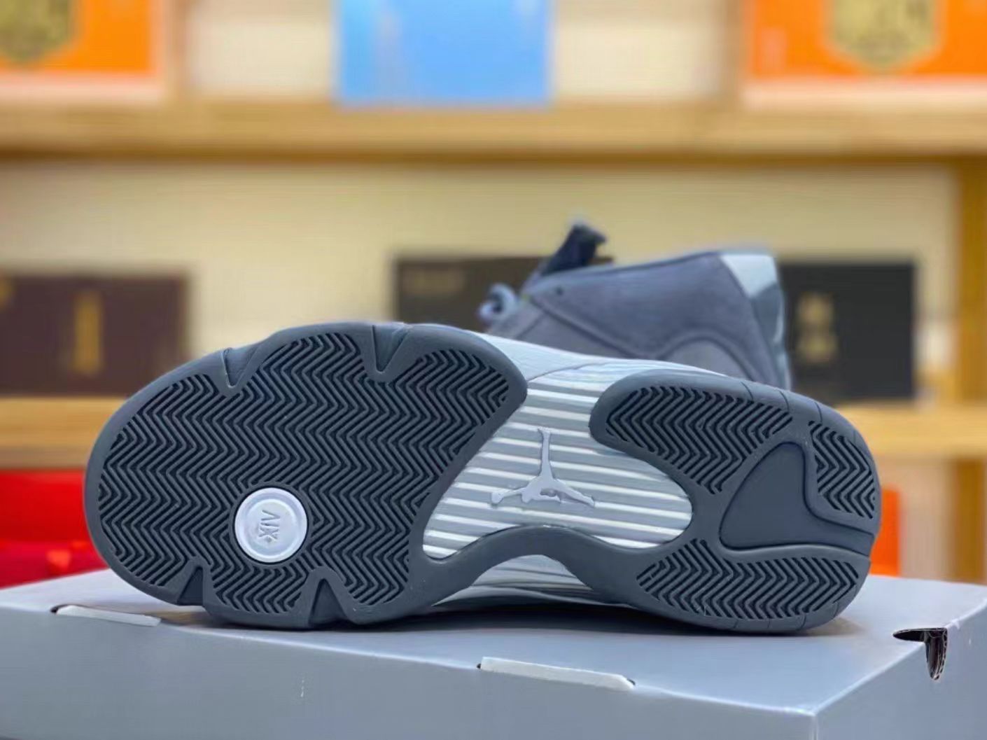Air Jordan 14 Retro SE "Flint Grey"
