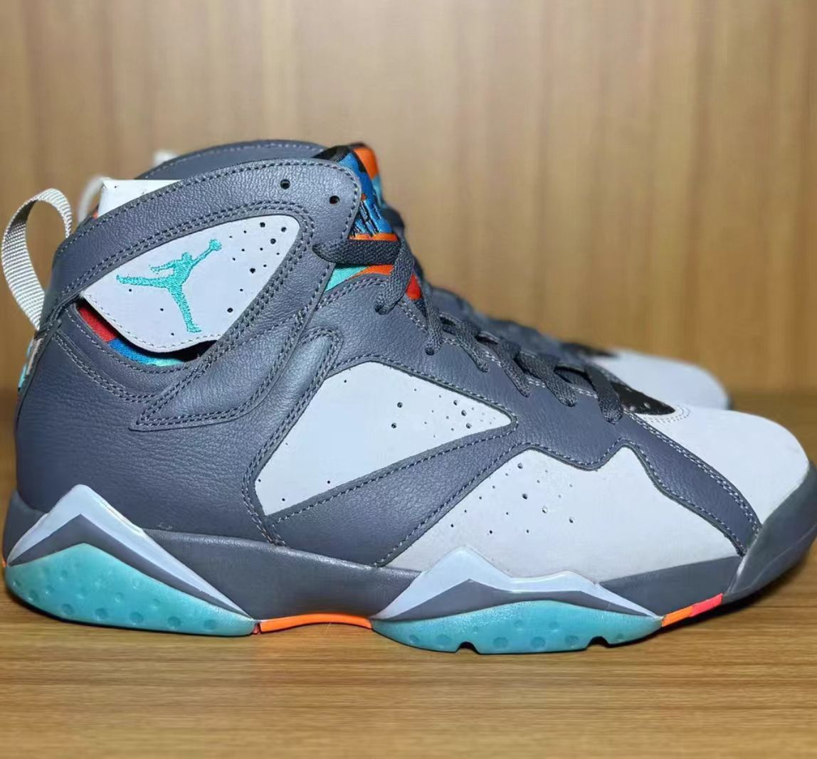 Air Jordan 7 Retro "Bobcat" / "Flint"