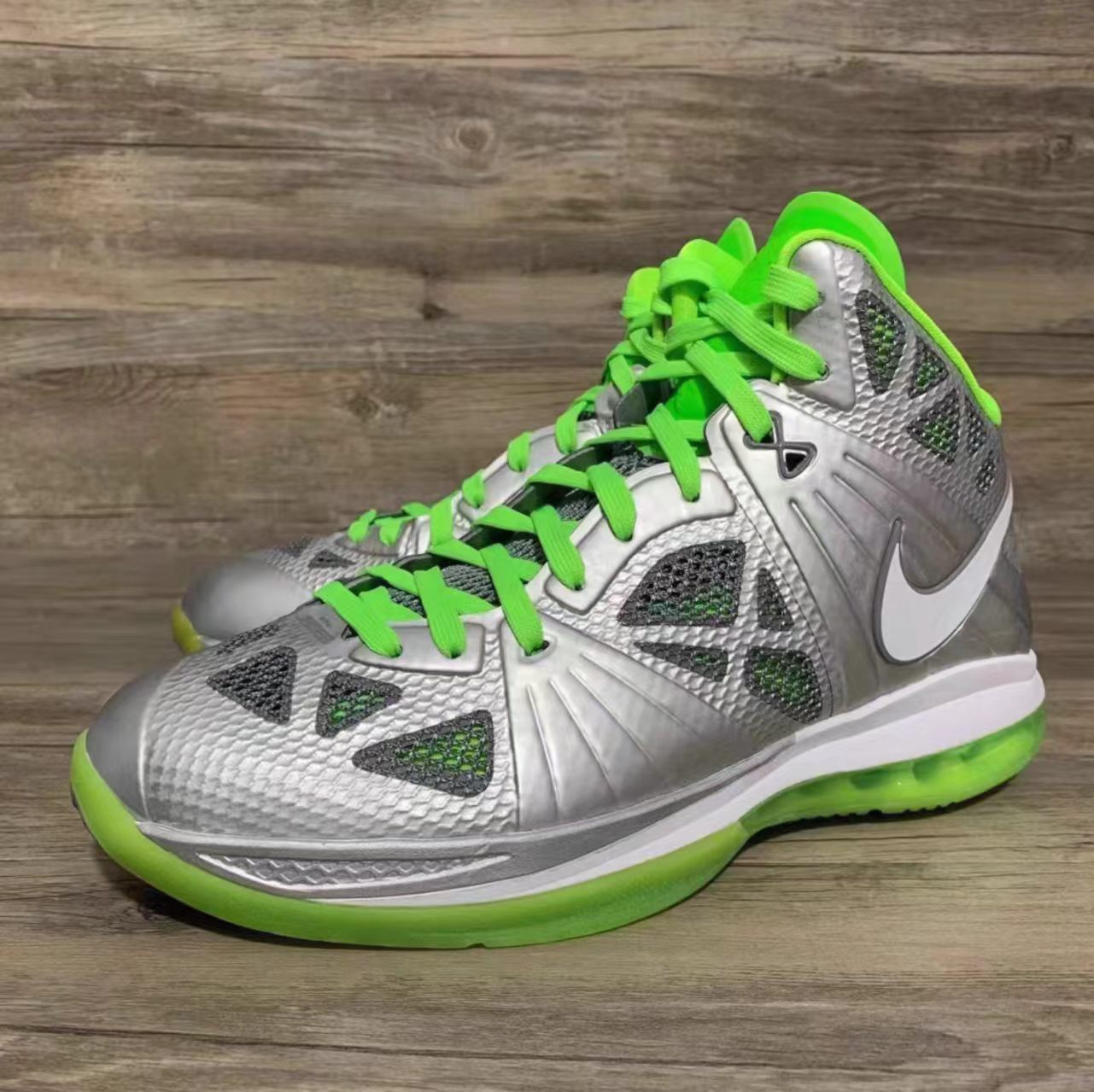 Nike LeBron 8 