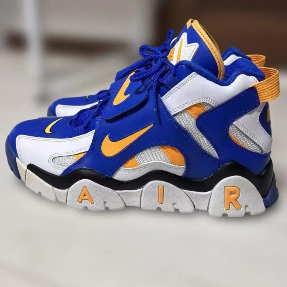 Nike Air Barrage Mid 