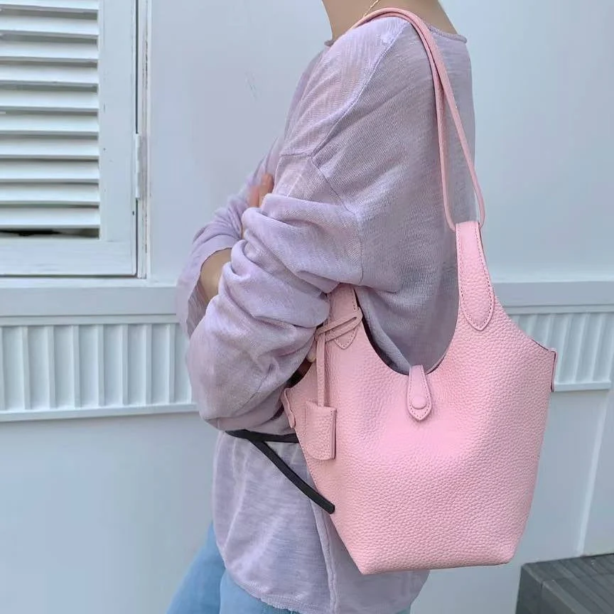 Lyra Bucket Tote