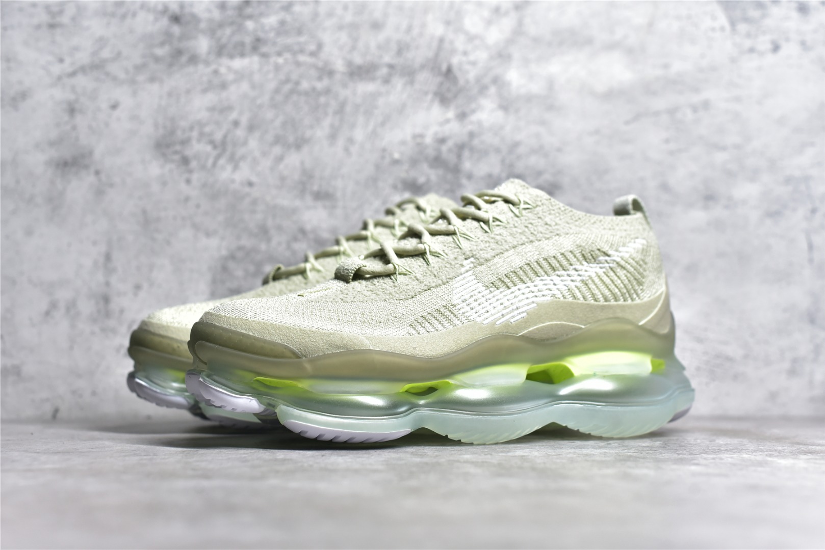 KO NIKE AIR MAX SCORPION FK OLIVE AURA (W) DJ4702-300