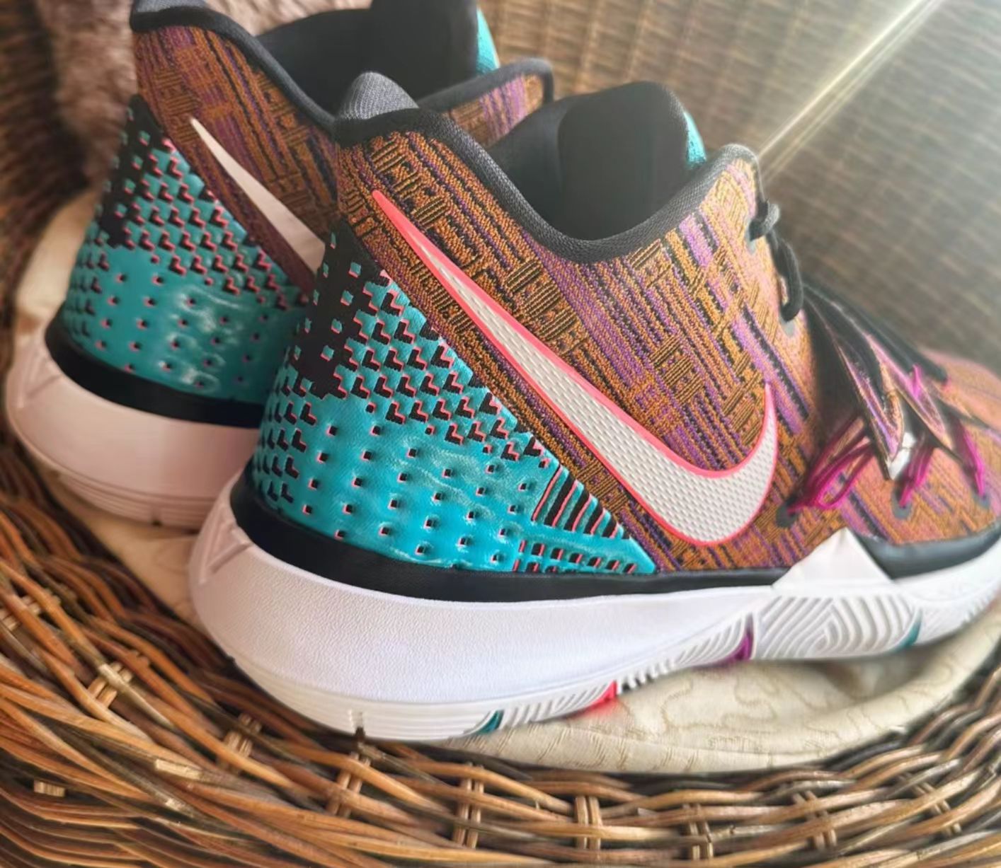 Nike Kyrie 5 "What The"
