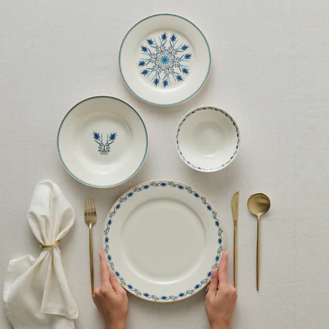 Service de table Karaca Forever Bone China Iznik 24 pièces pour 6 personnes, Multicolore