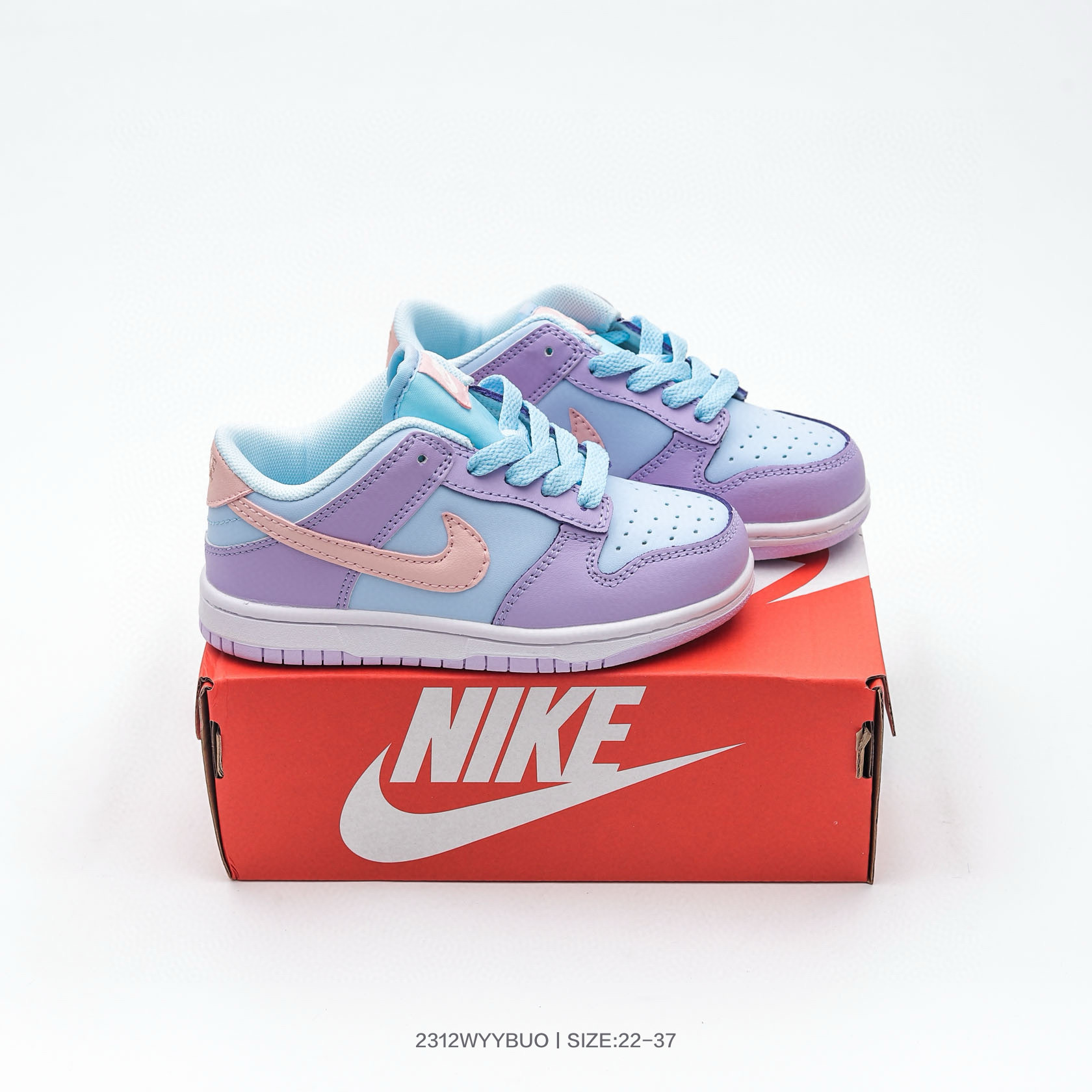 Nike SB Dunk Low Kids Low-Top Sneakers Easter Edition Purple
