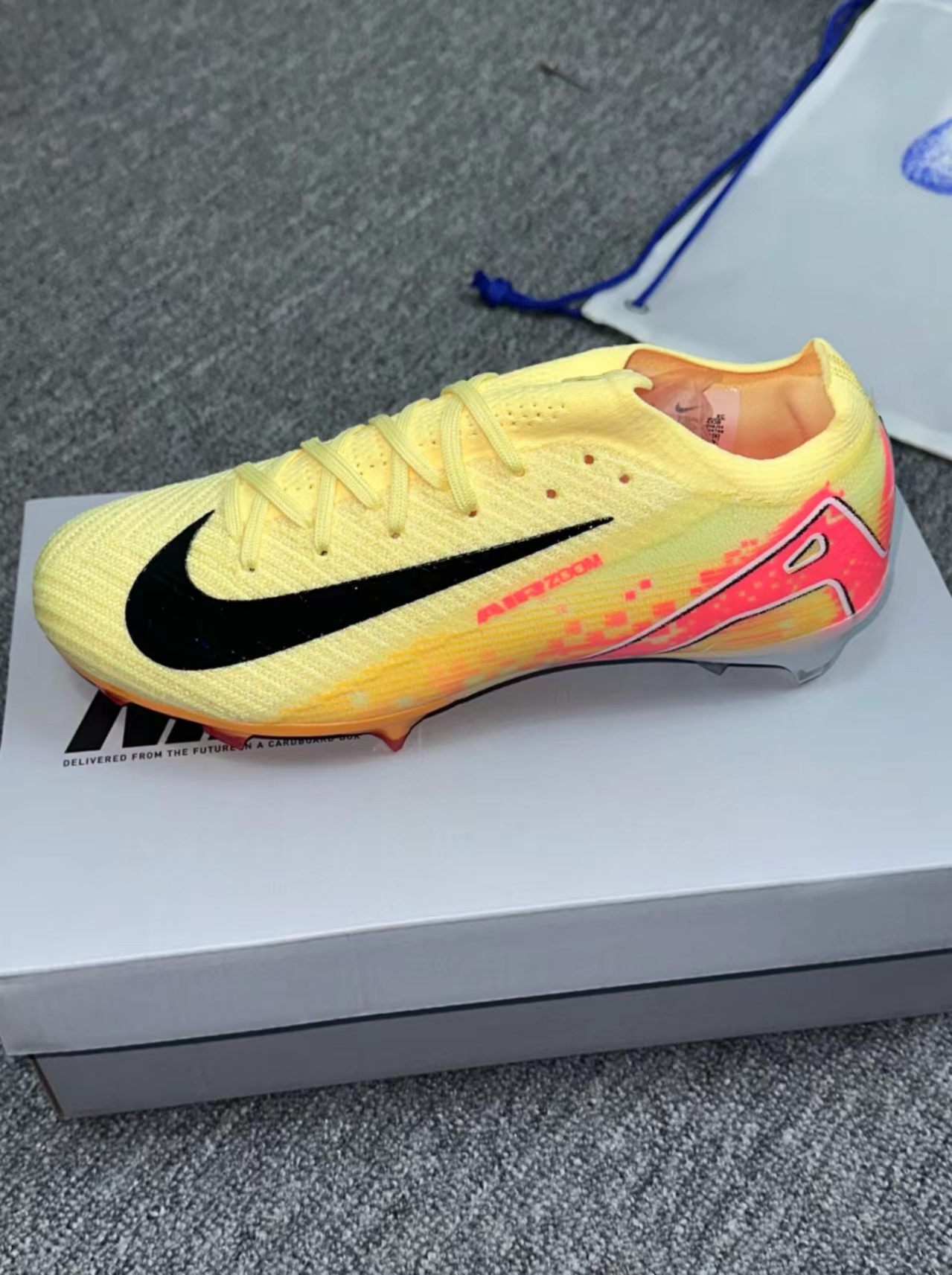 Nike Mercurial Vapor 16 Elite FG "Mbappé Signature / Luminous Yellow"