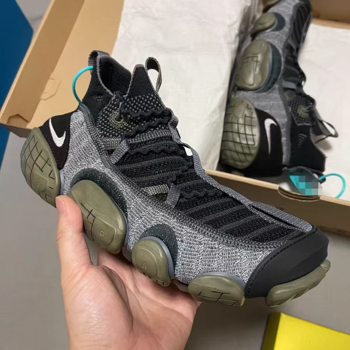 Nike ISPA Link "Black and Medium Olive"