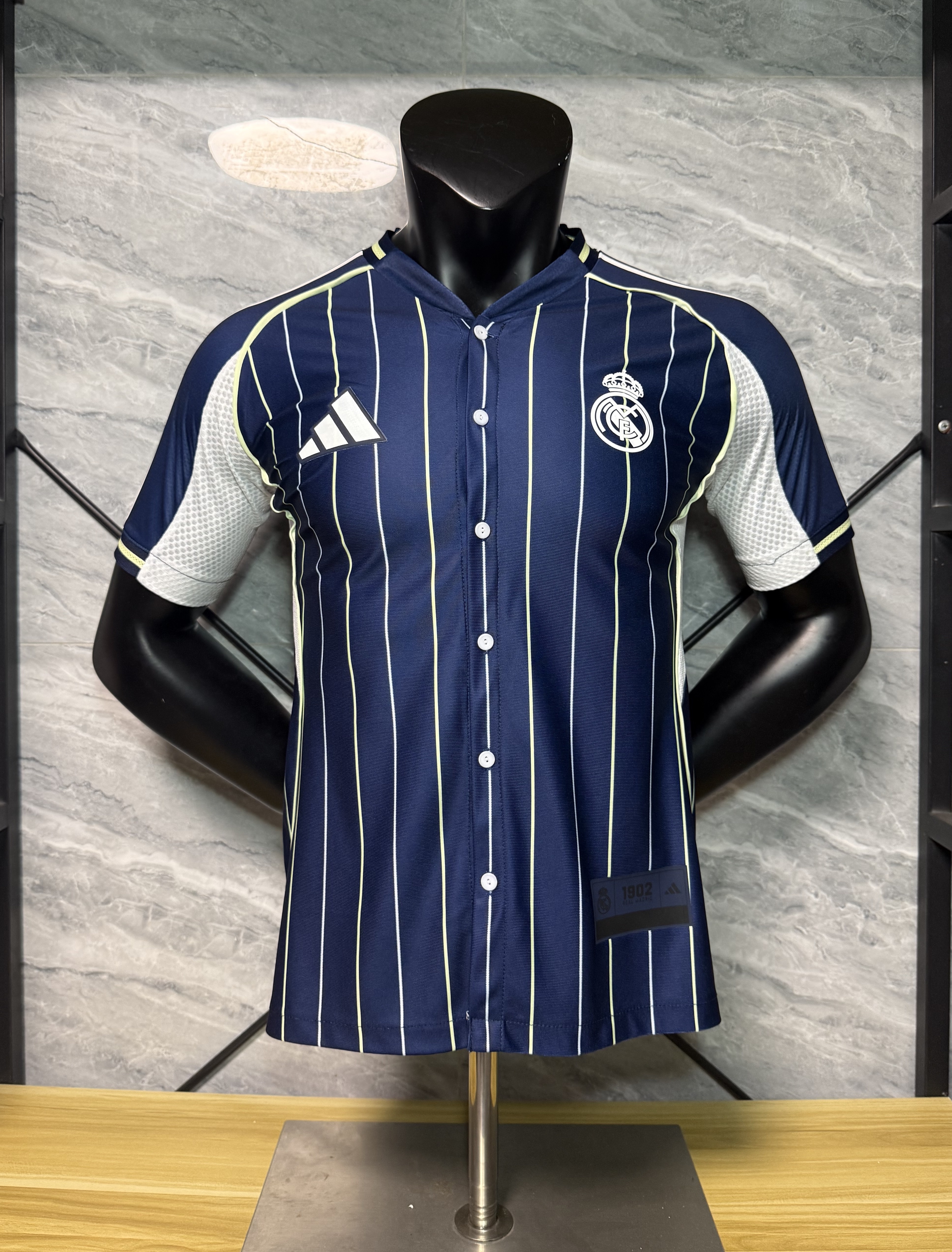 Real Madrid Authentic Soccer Jersey US Pack Shirt 2025/26