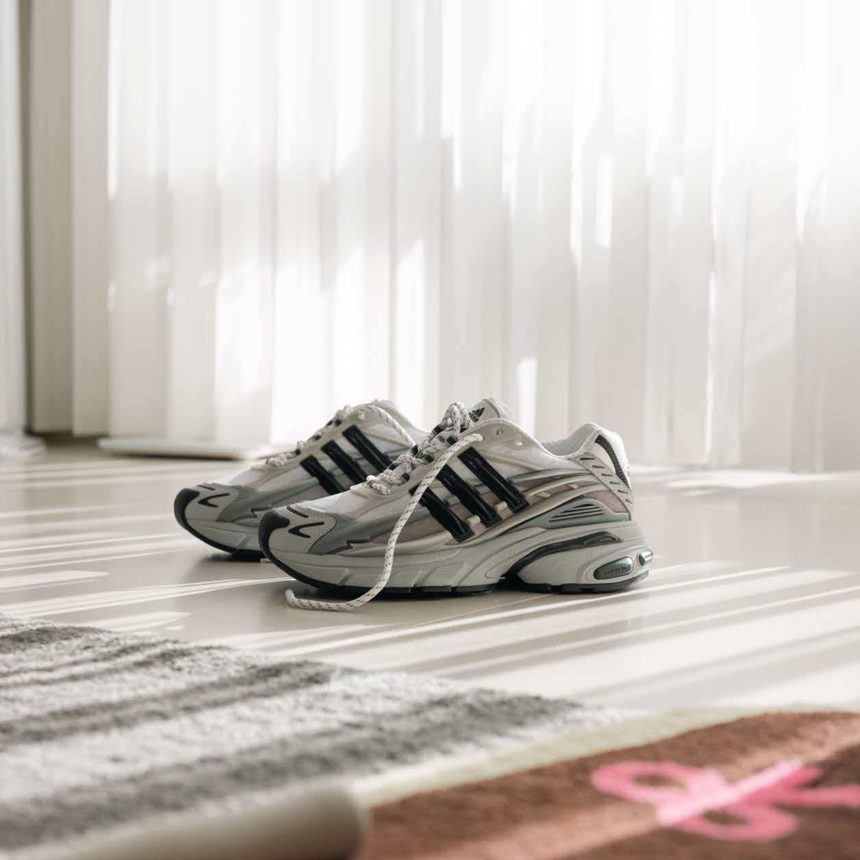 Pharrell Williams × adidas Adistar Jellyfish