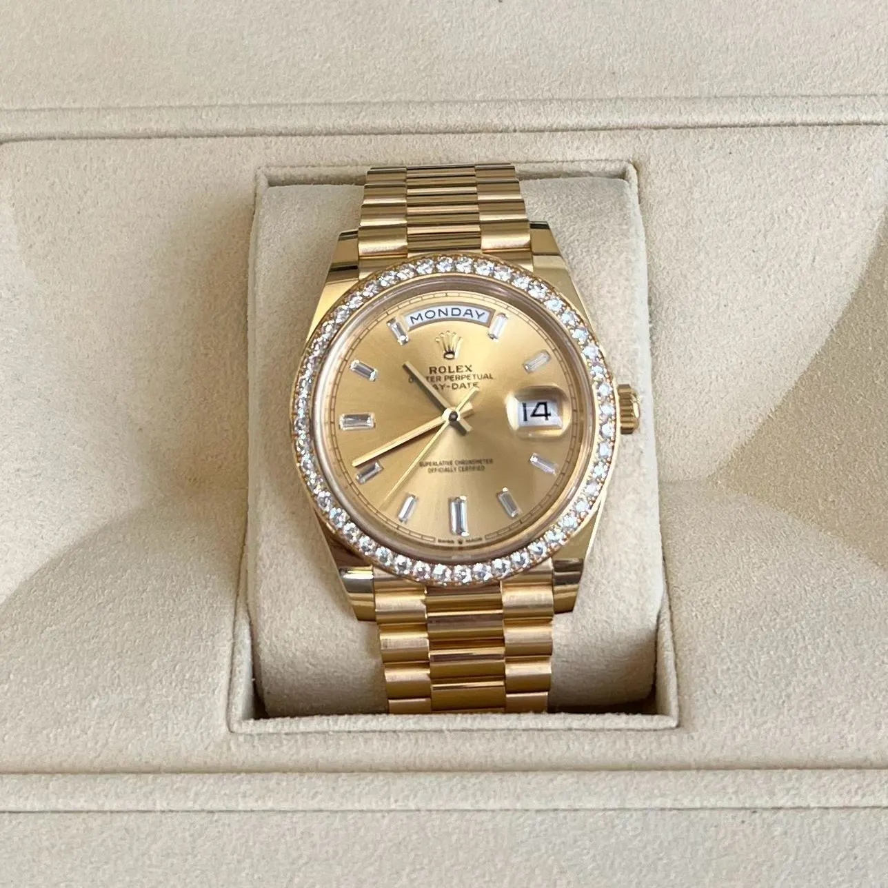 [2026 Mirror Grade]RLX Day-Date 40mm Champagne Diamond Dial and Bezel Yellow Gold President Bracelet 228348RBR-0002