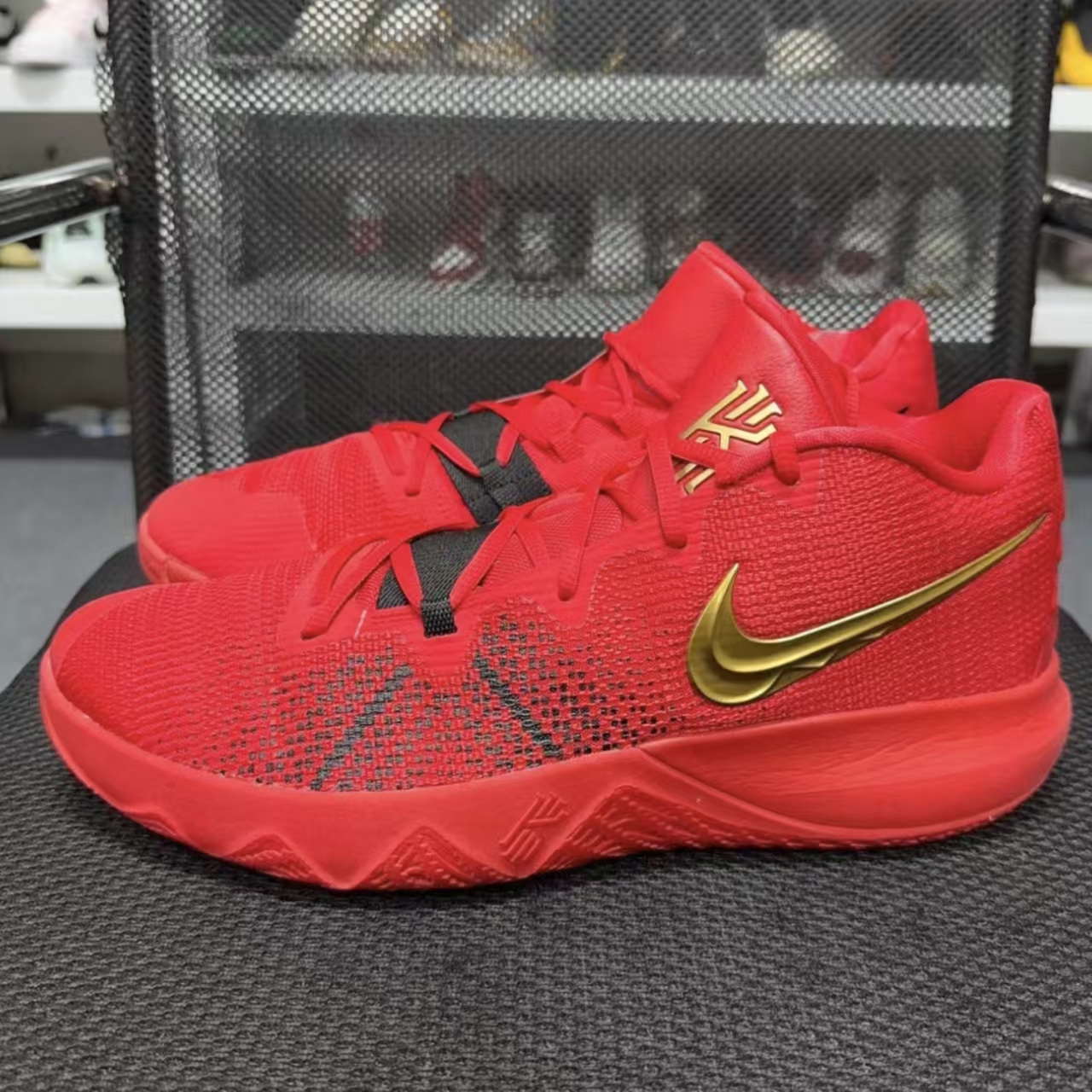 Nike Kyrie Flytrap Red Gold