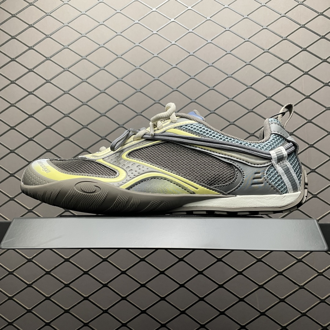 Balenciaga Radar Gradient Lines