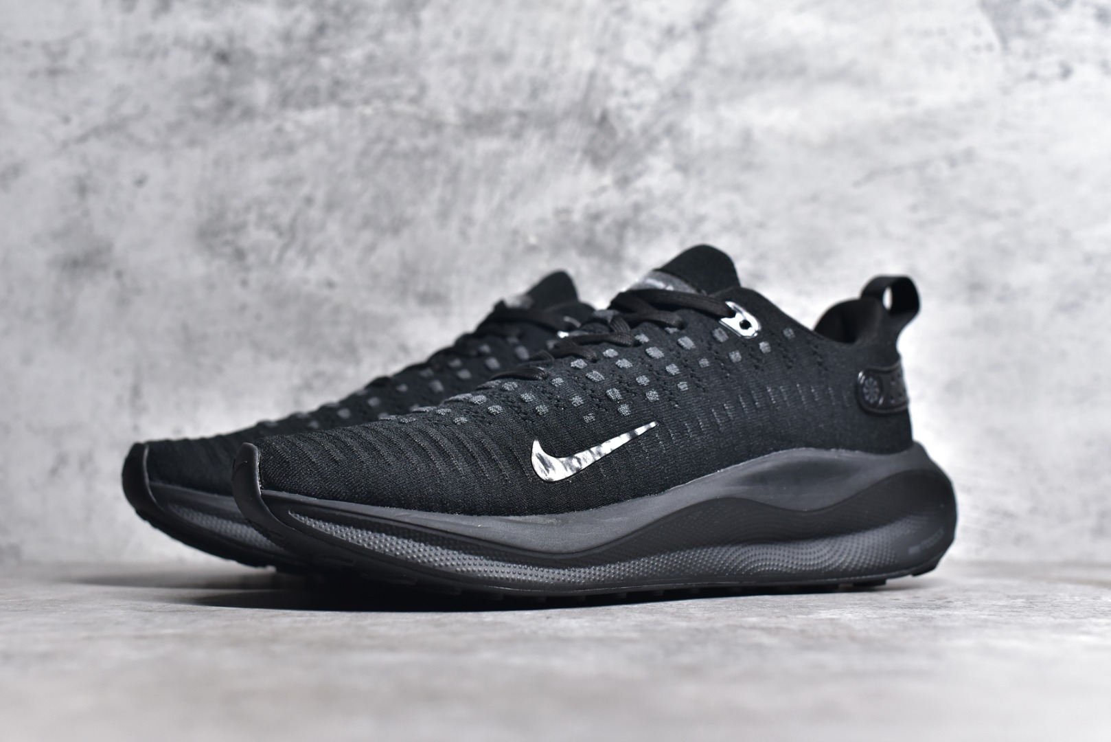 NIKE REACTX INFINITY RUN 4 BLACK DR2665-101
