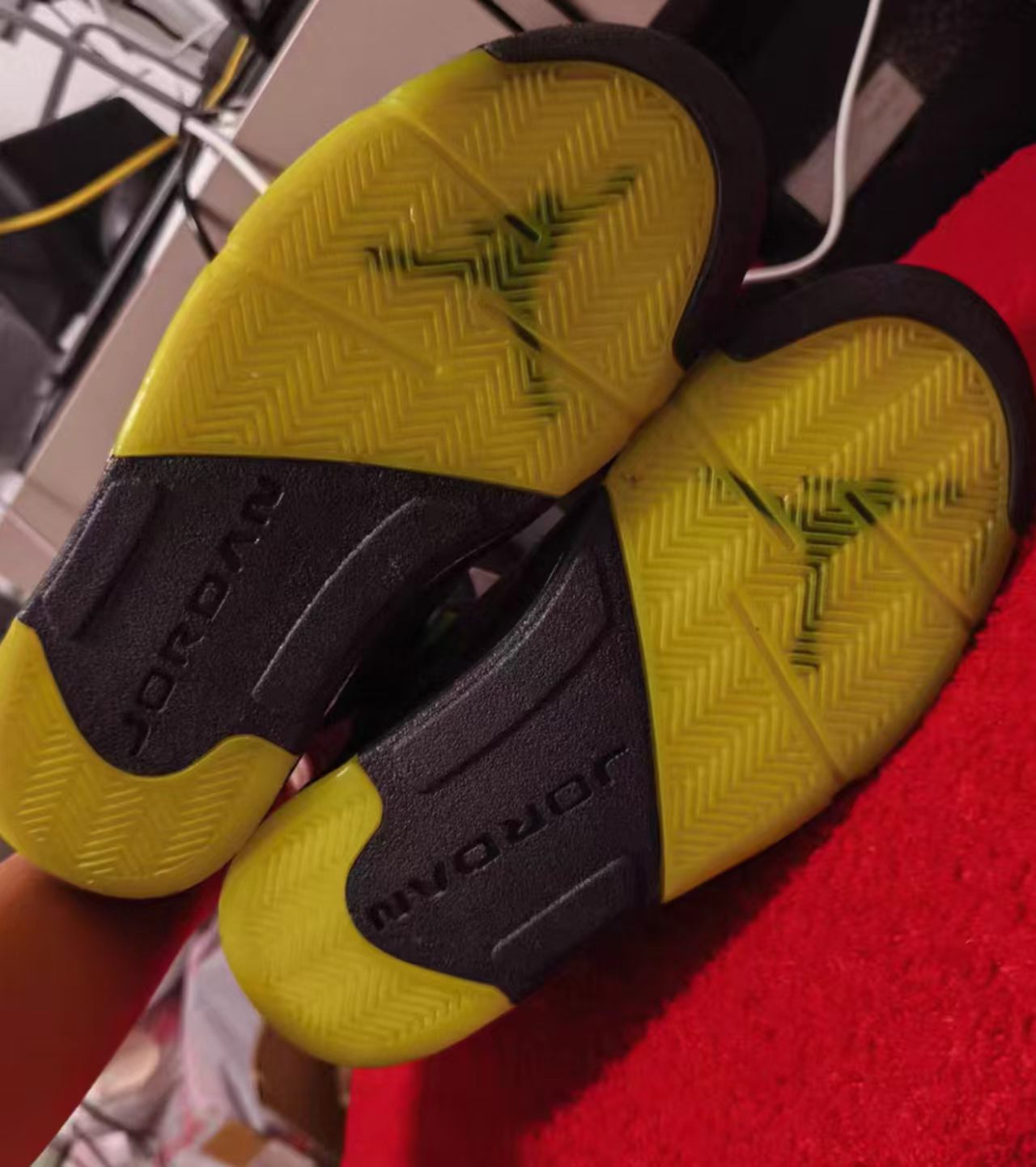 Air Jordan 5 Retro "Green Glow"