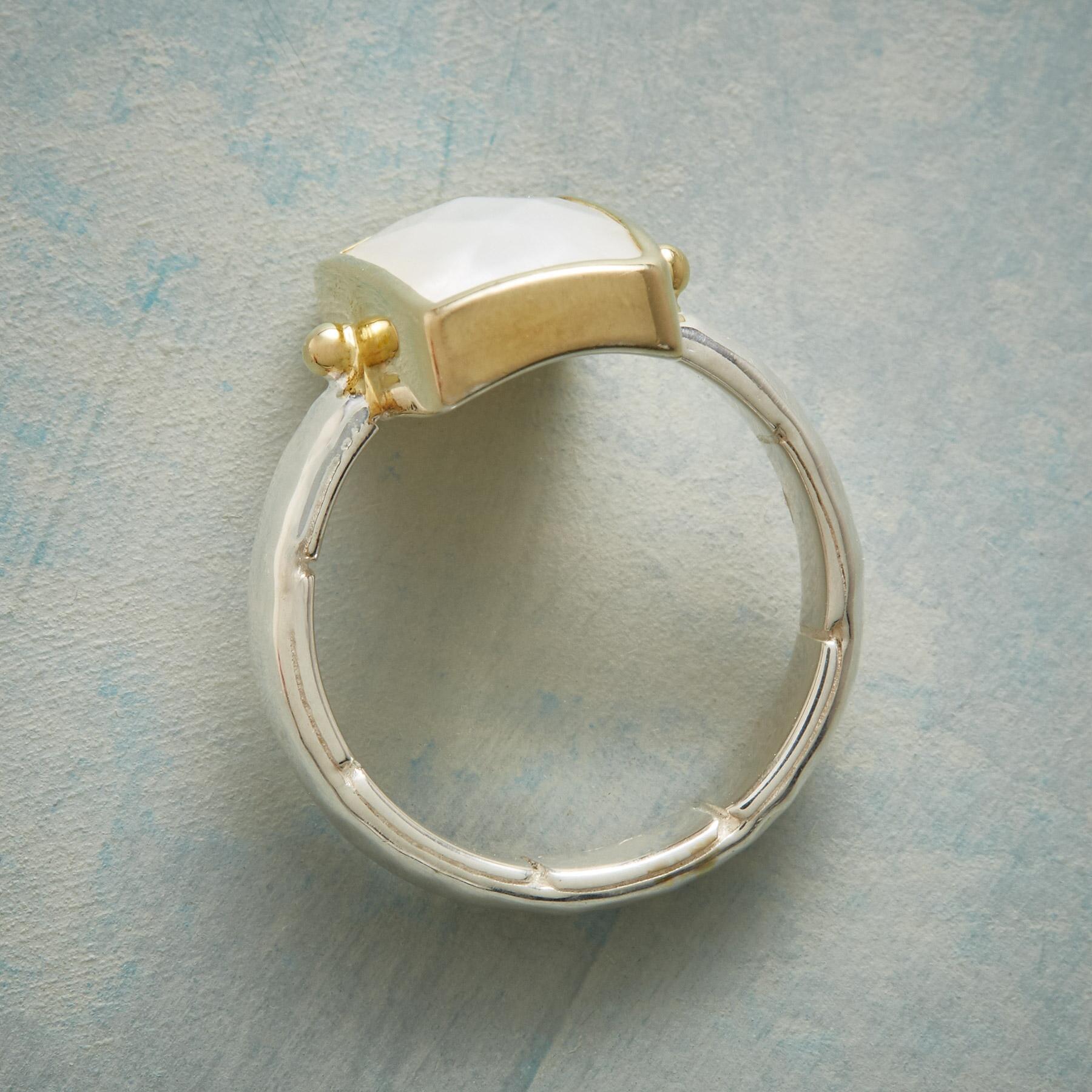 Lana Ring