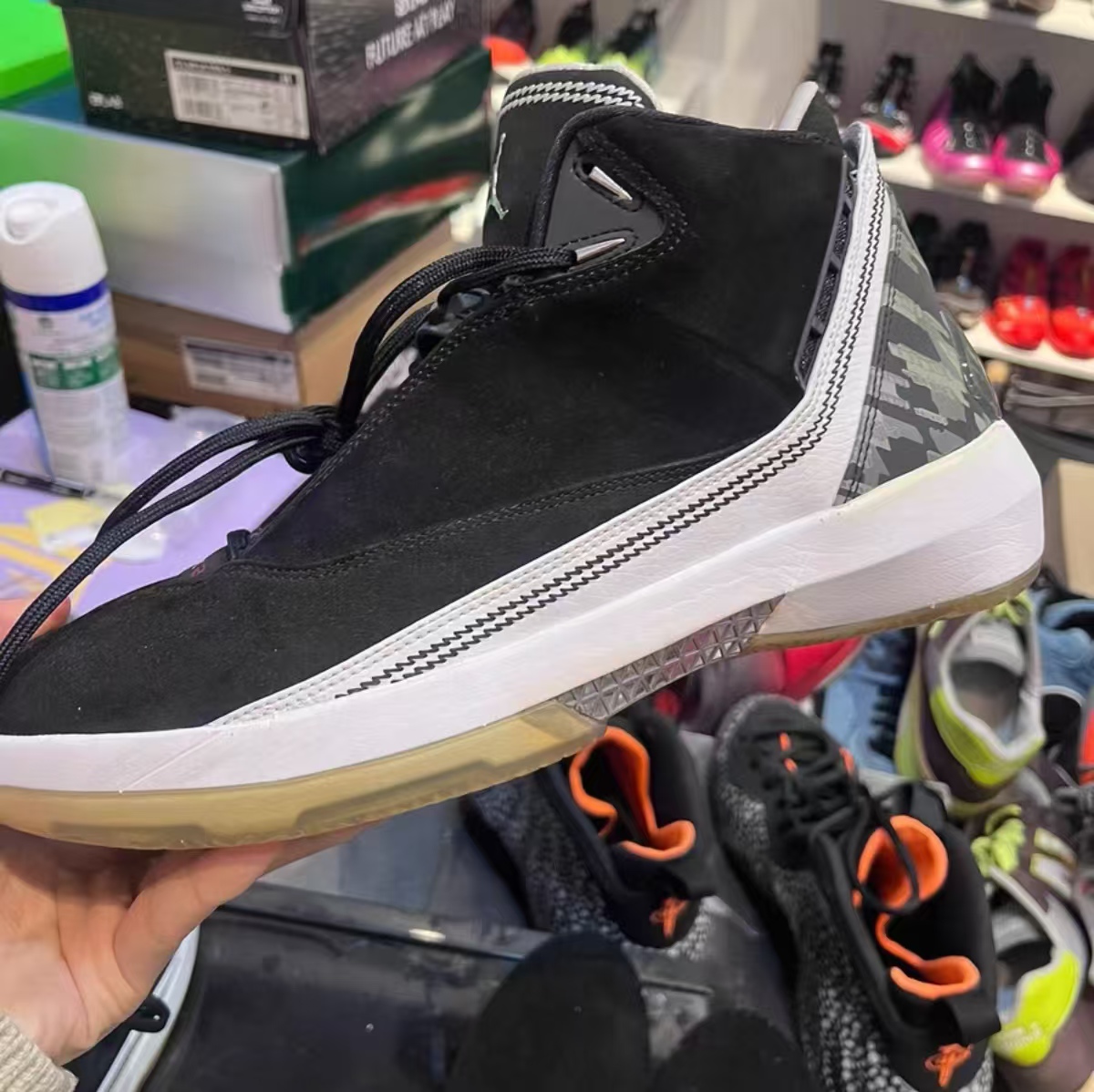 Air Jordan 22 OG "Black/White"