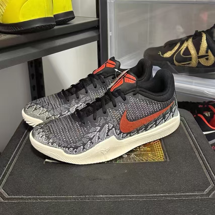 Nike Kobe Mamba Instinct EP