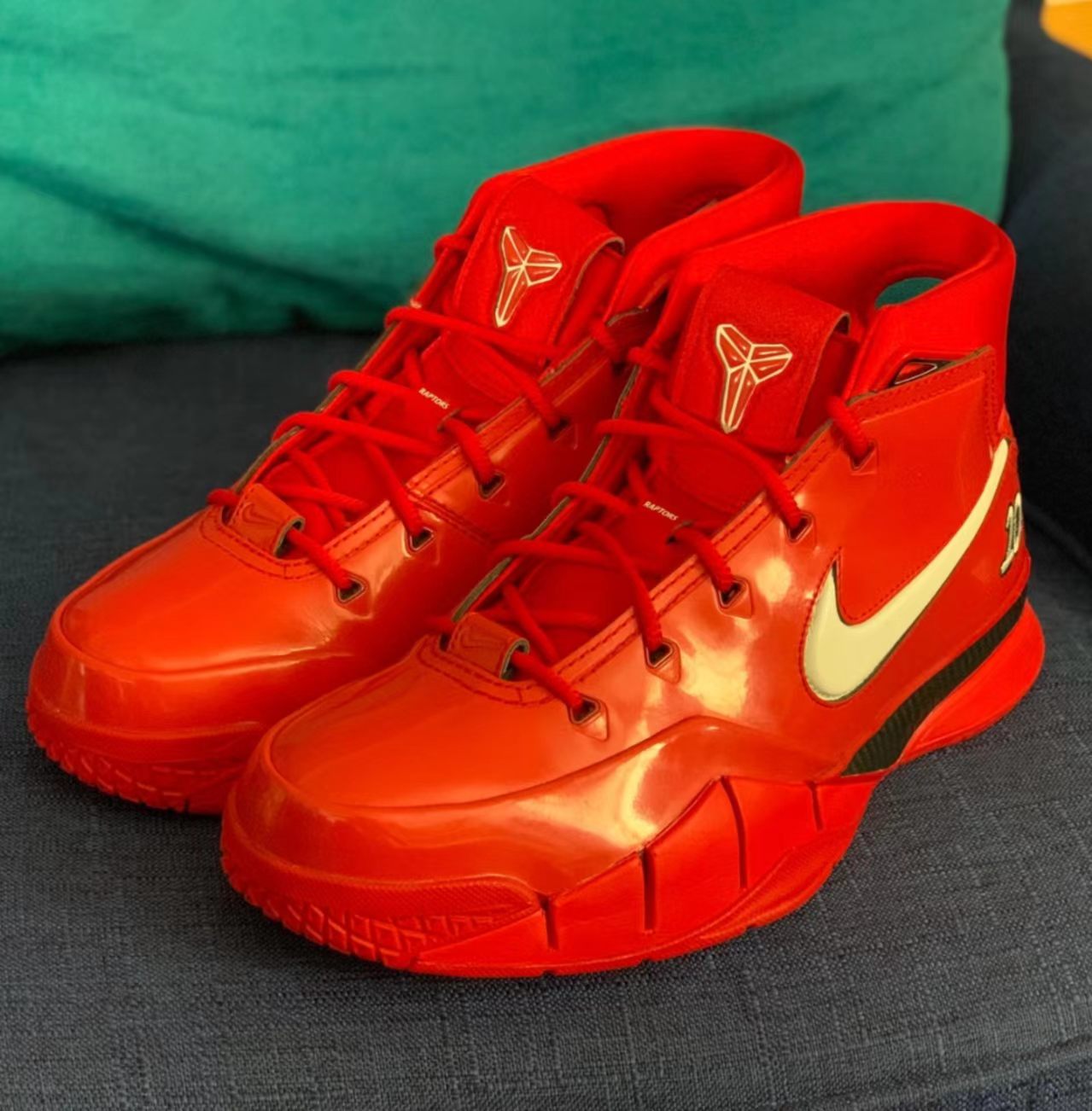 Nike Zoom Kobe 1 Protro "Red Carpet"
