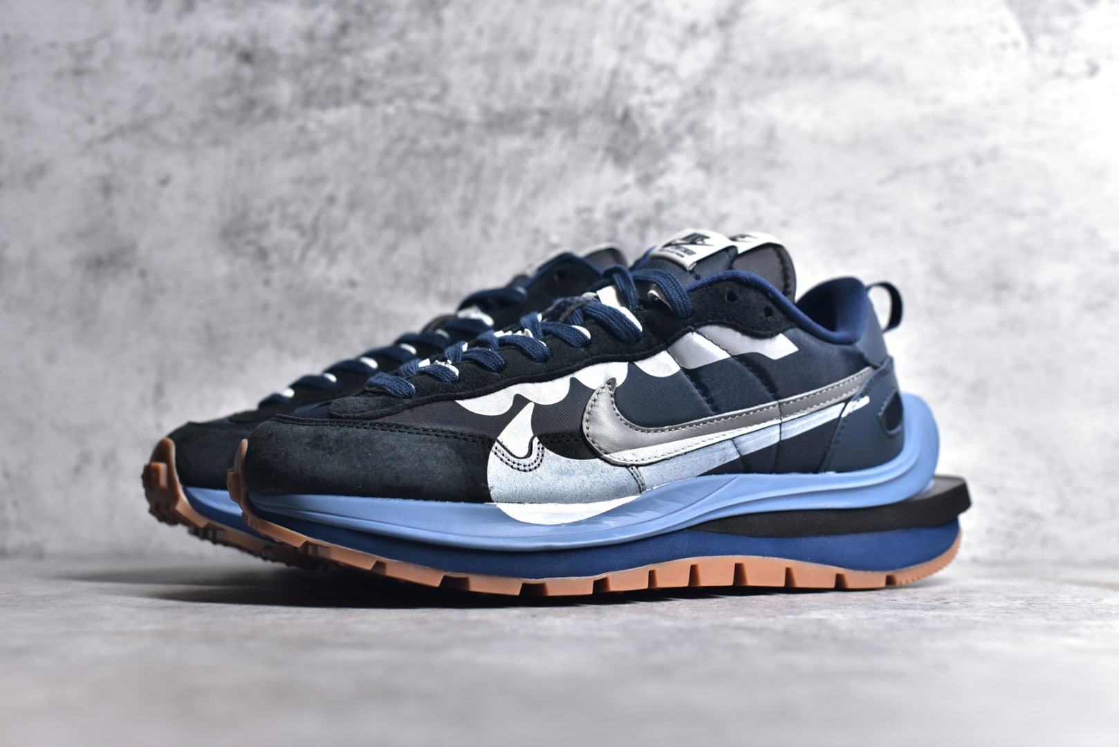 SACAI X NIKE VAPORWAFFLE 3.0 DD1875-700