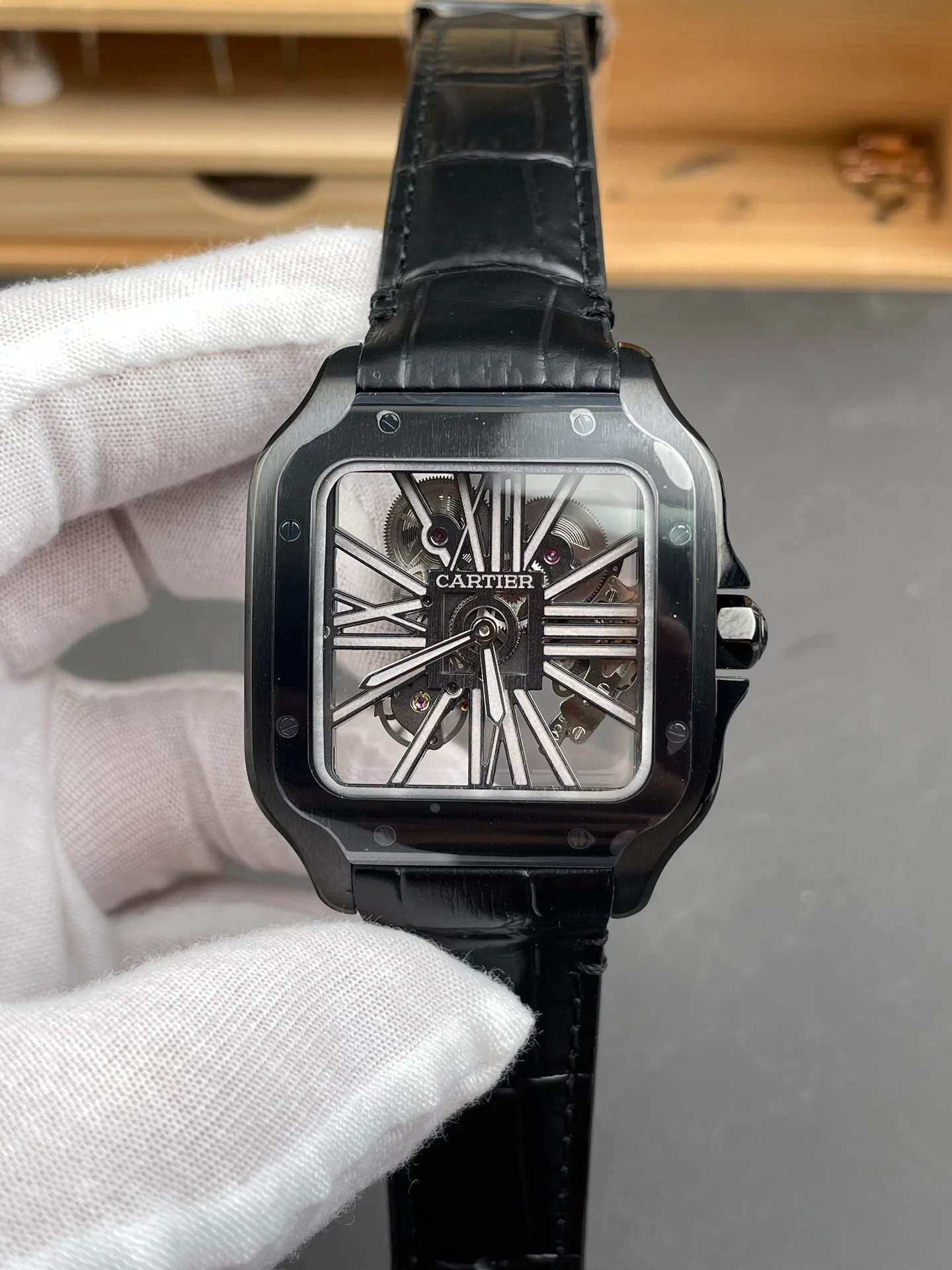 Santos Skeleton Carbon Coated Black Case