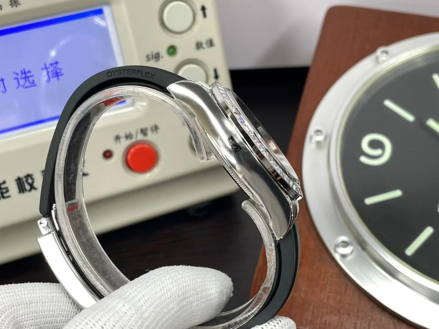 Custom Daytona T-Square Diamond Bezel