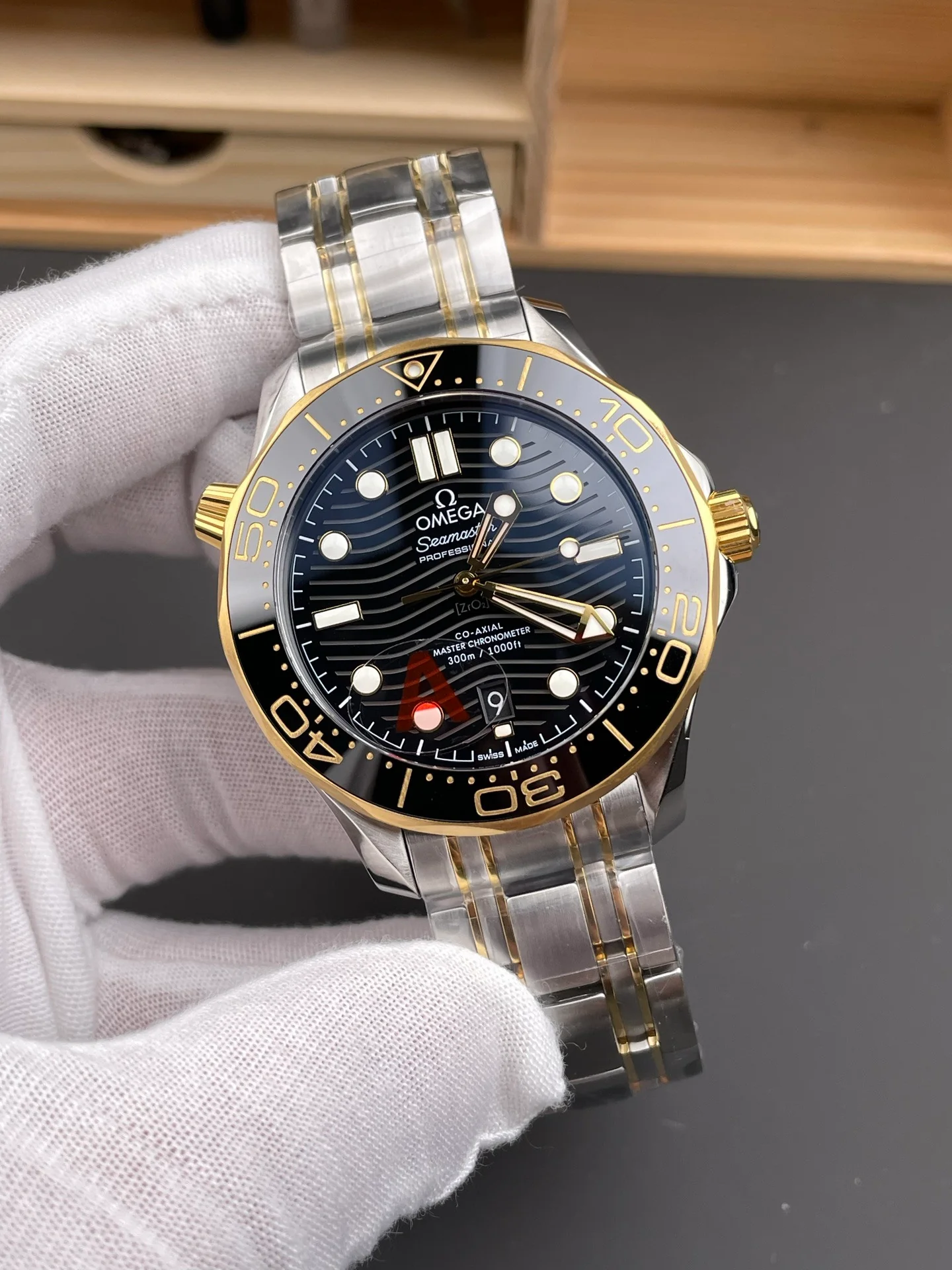 Seamaster 300 Two-Tone Black V4 Version