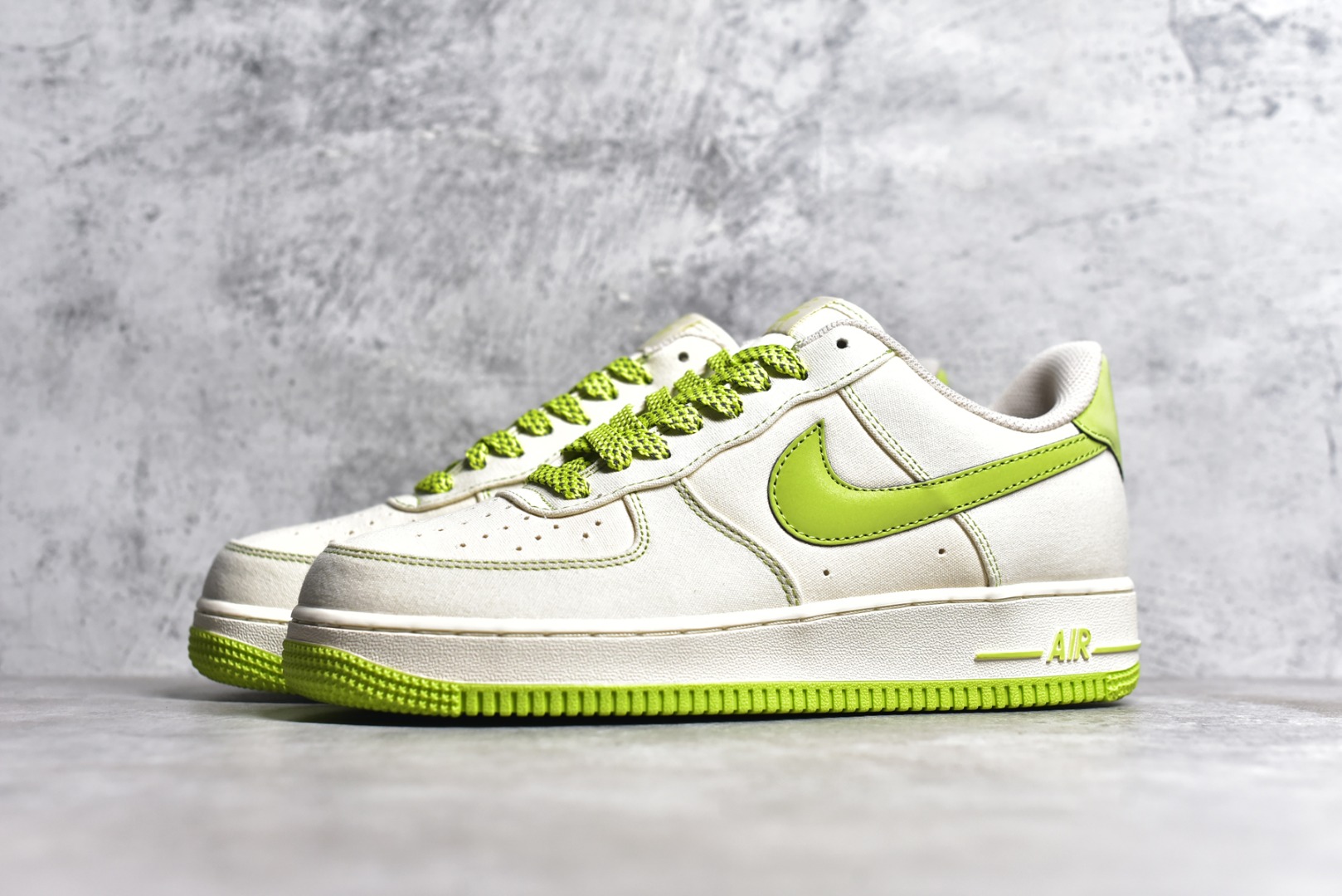 NIKE AIR FORCE 1’07 TQ1456-255