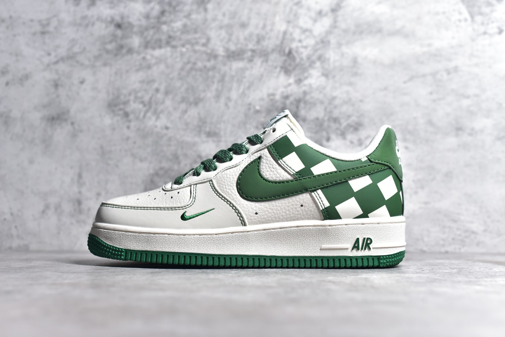 AIR FORCE 1'07 LOW GZ5688-011