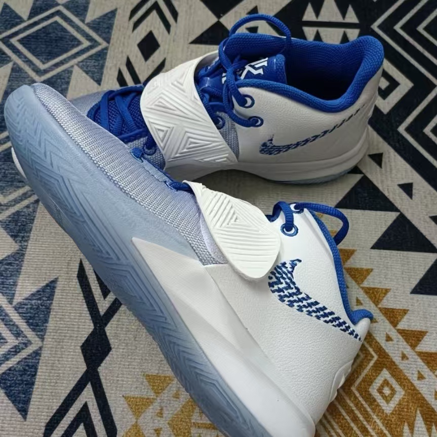 Nike Flytrap Kyrie 3