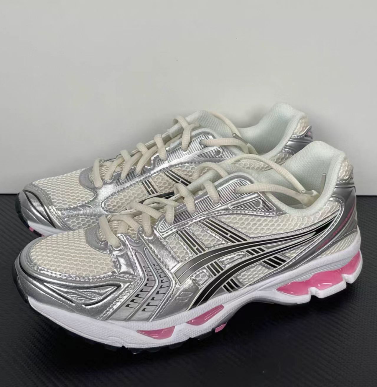 ASICS GEL-Kayano 14 Cream/Silver/Pink