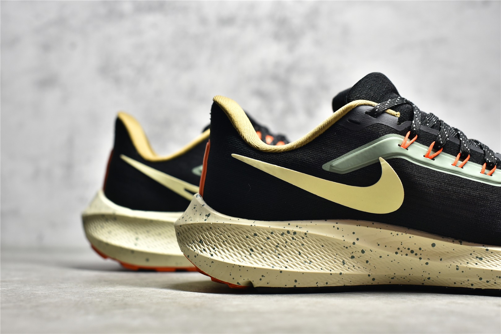 NIKE AIR ZOOM PEGASUS 39 DX6039-071