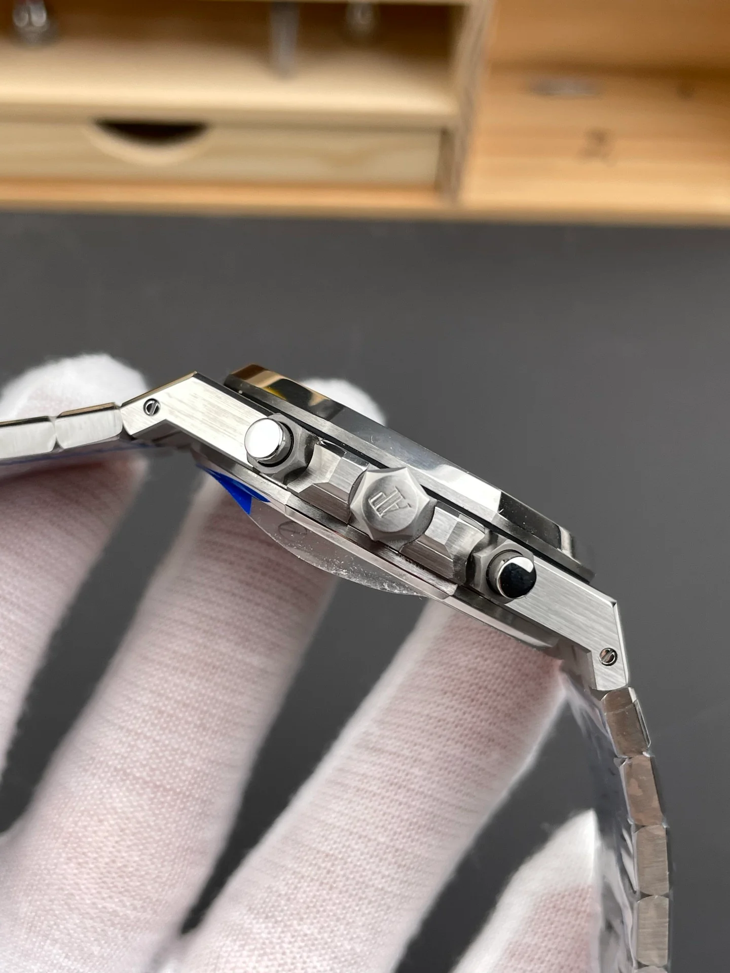 Royal Oak 26331 White Panda