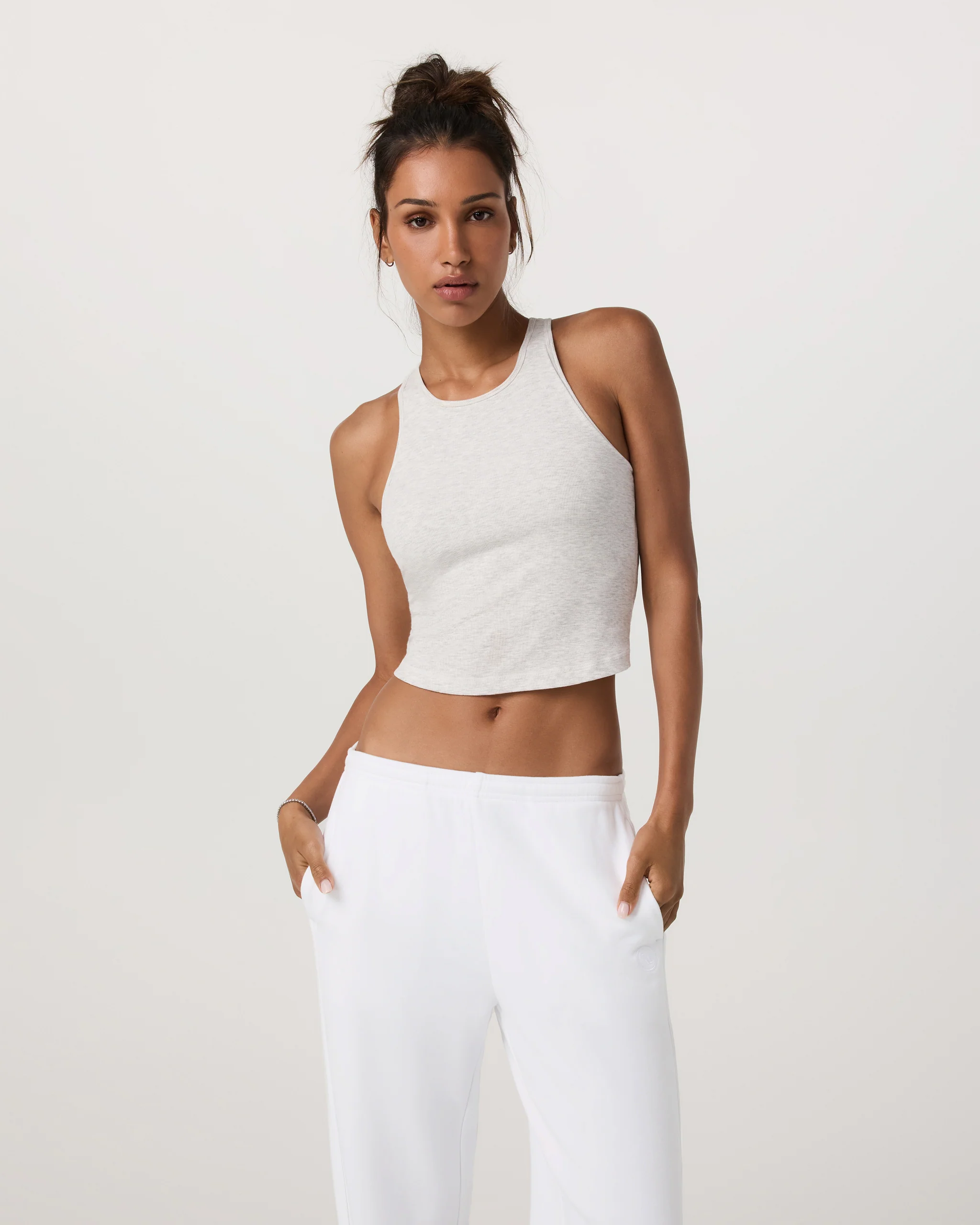 Pose Plyo Tank