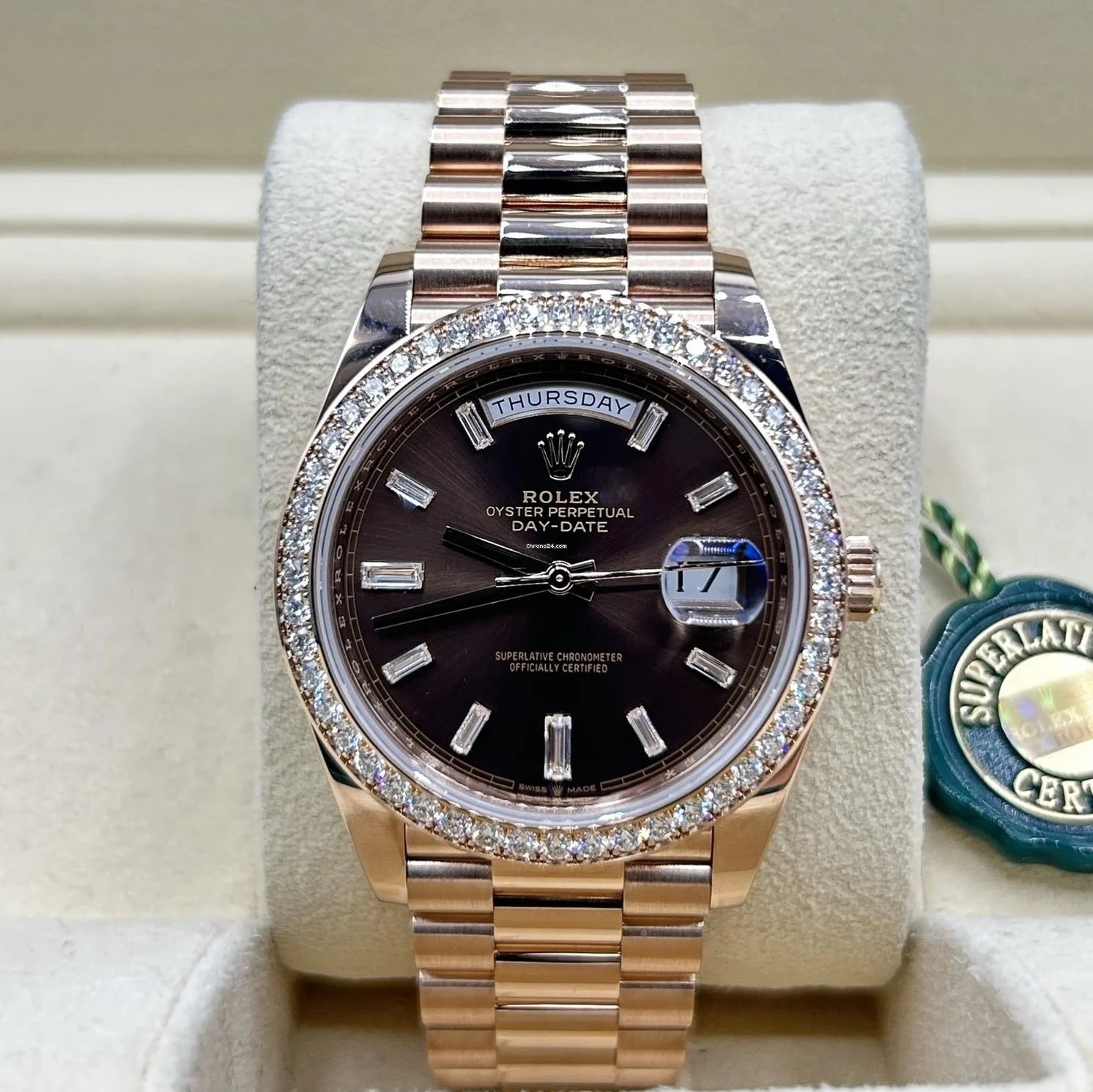 [2026 Mirror Grade]RLX  Day-Date 40mm Chocolate Baguette Diamond Dial Diamond Bezel Dial Watch 228345RBR