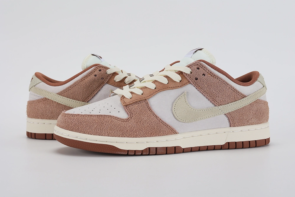 Dunk Low Premium 'Medium Curry'