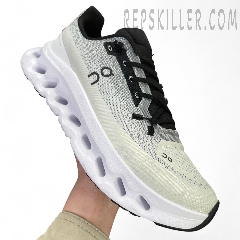 On Cloud Tilt Runner White/Black
