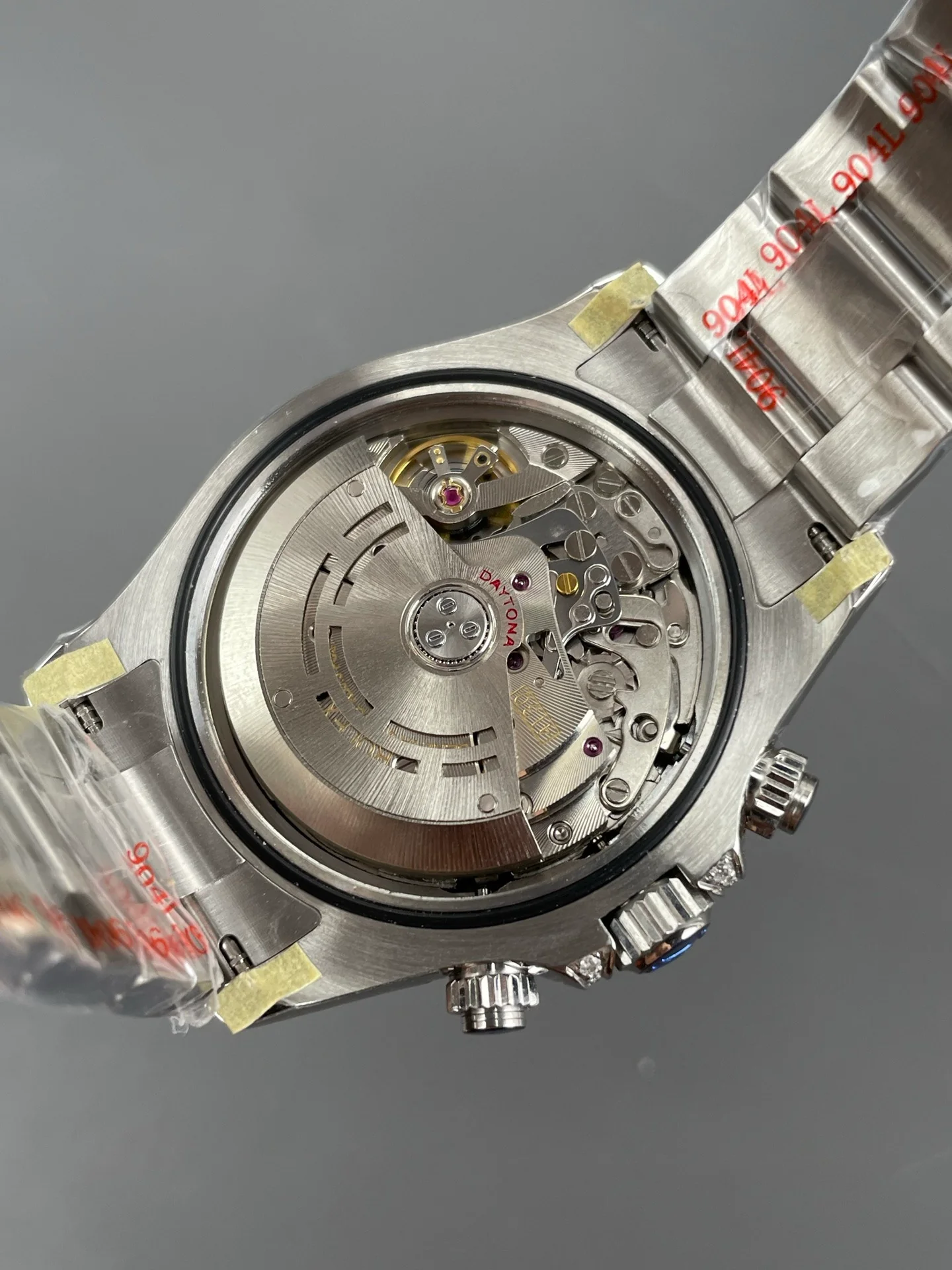 Rainbow Daytona Platinum Full Stone Bezel