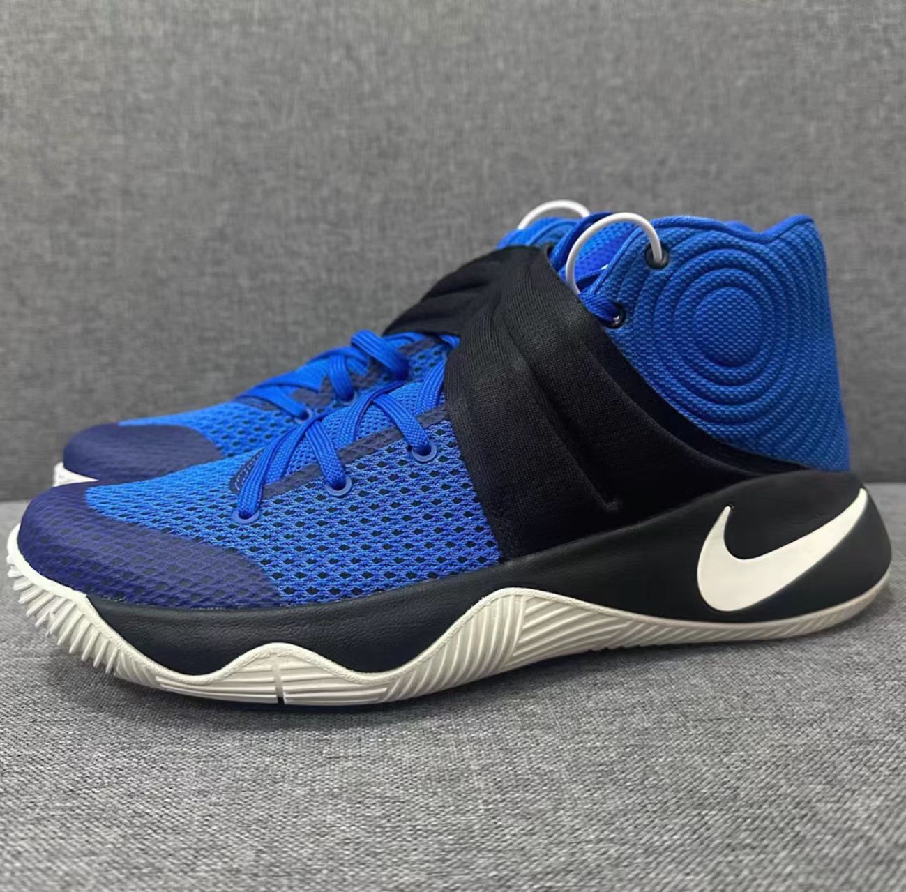 Nike Kyrie 2 Duke