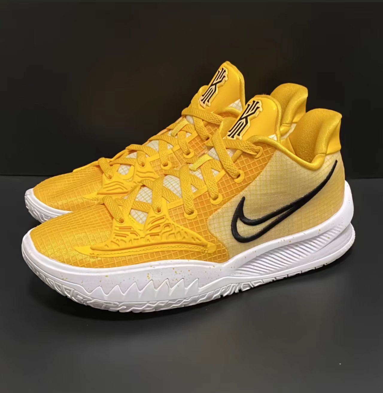 Nike Kyrie Low 4 TB 