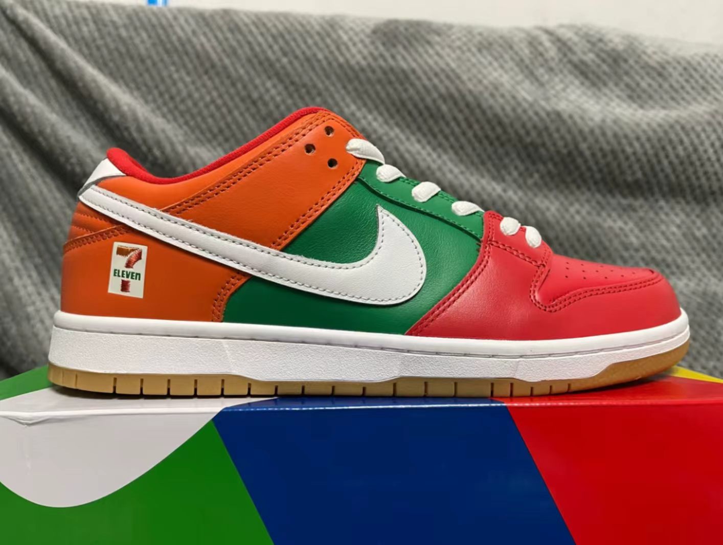 Nike SB Dunk Low Pro "7-Eleven"