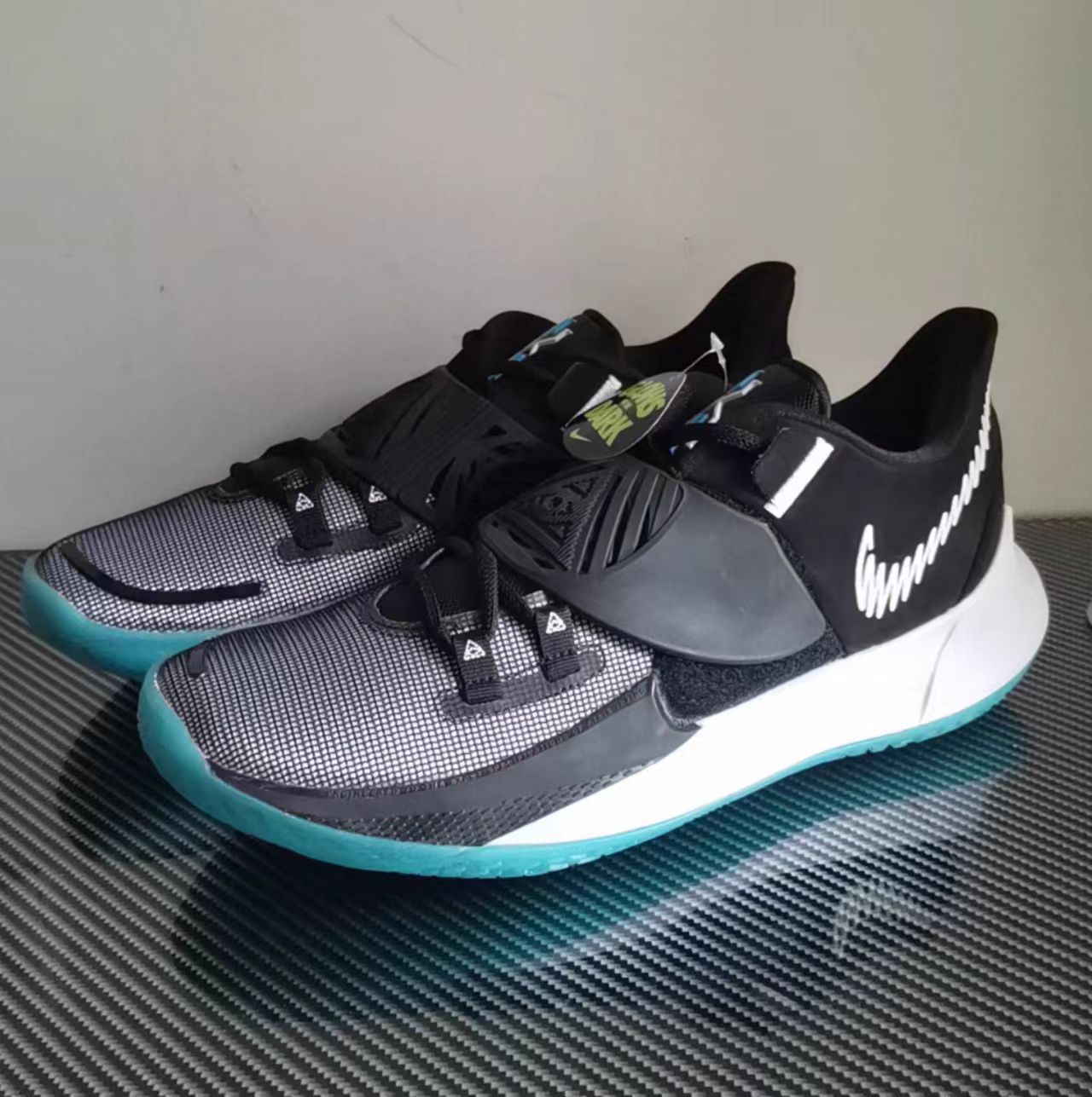 Nike Kyrie Low 3