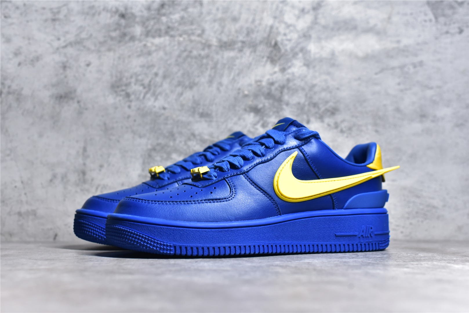 KO NIKE AIR FORCE 1 LOW SP AMBUSH GAME ROYAL DV3464-400
