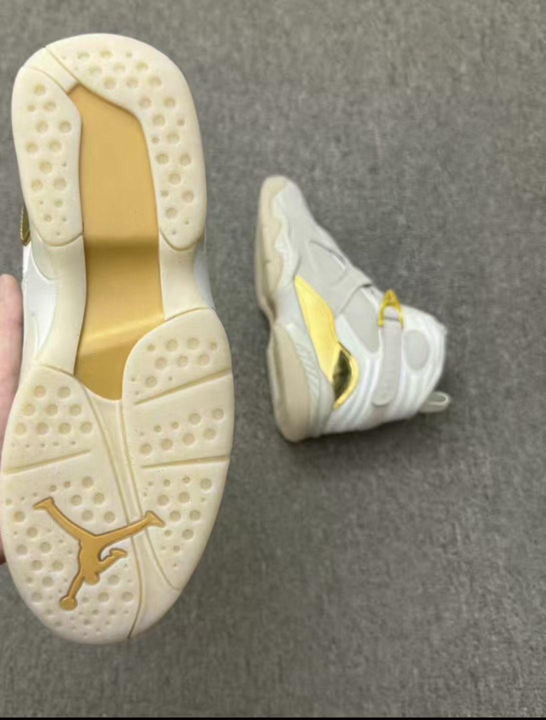 Air Jordan 8 Retro "Championship Pack / Champagne / Trophy"