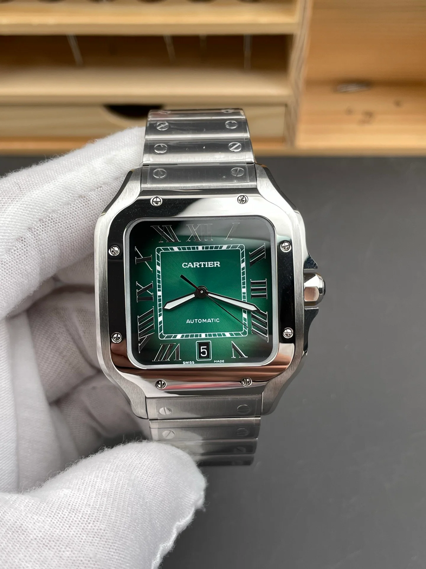 Santos Green Dial