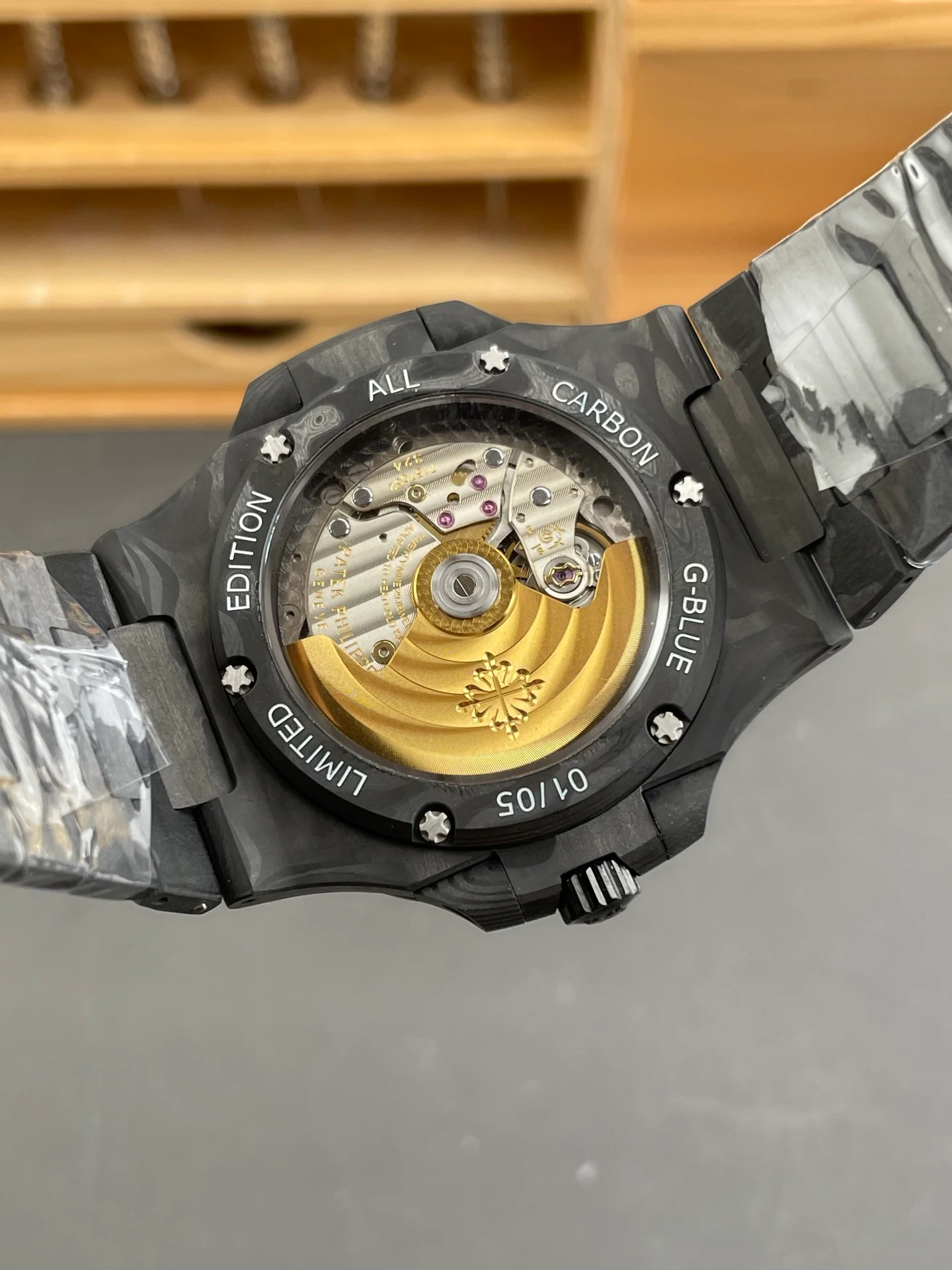 Full Carbon Nautilus 5711