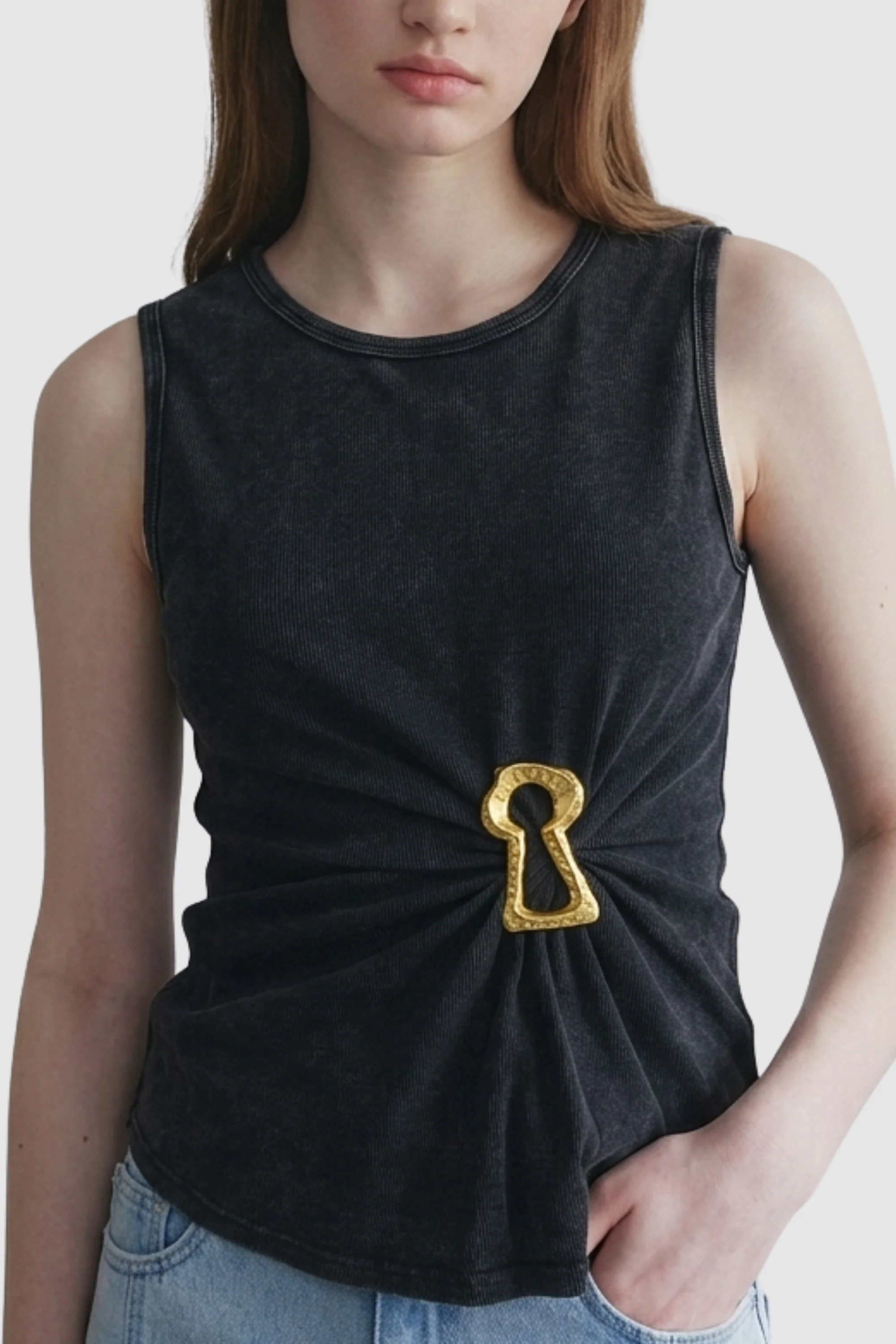 Obsidian Keyhole Top