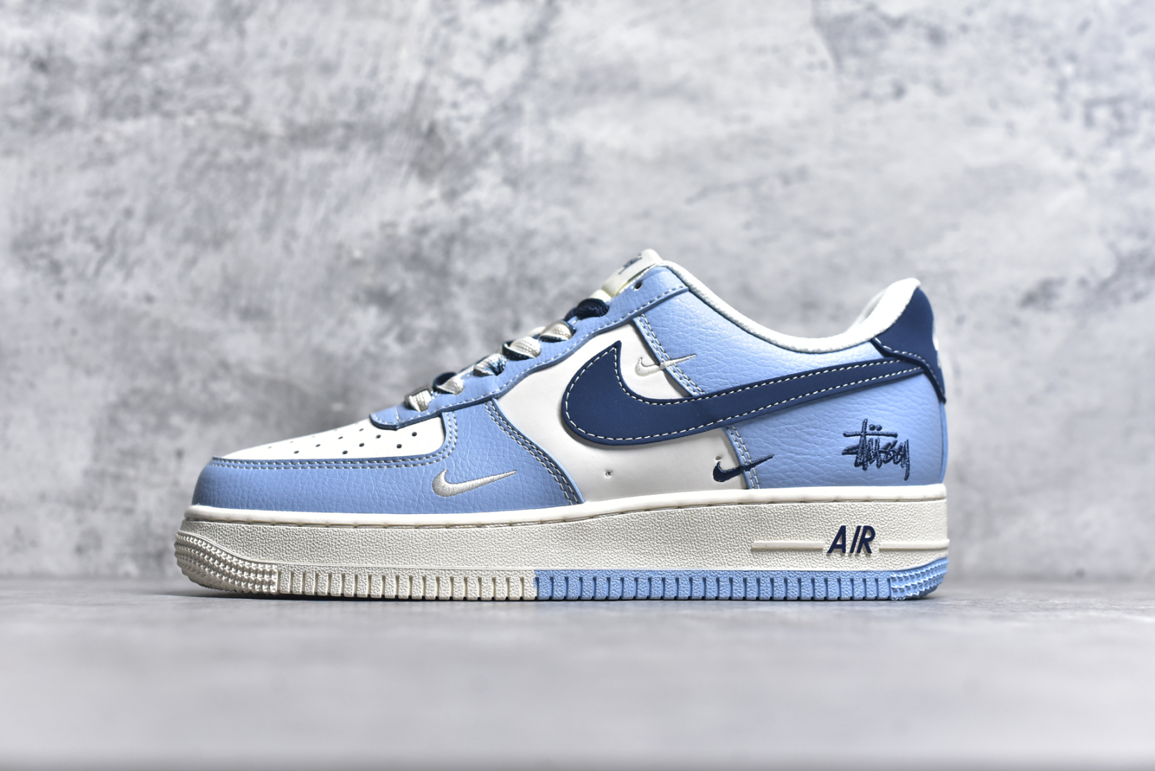 STUSSY X AIR FORCE 1'07 LOW XS1958-516