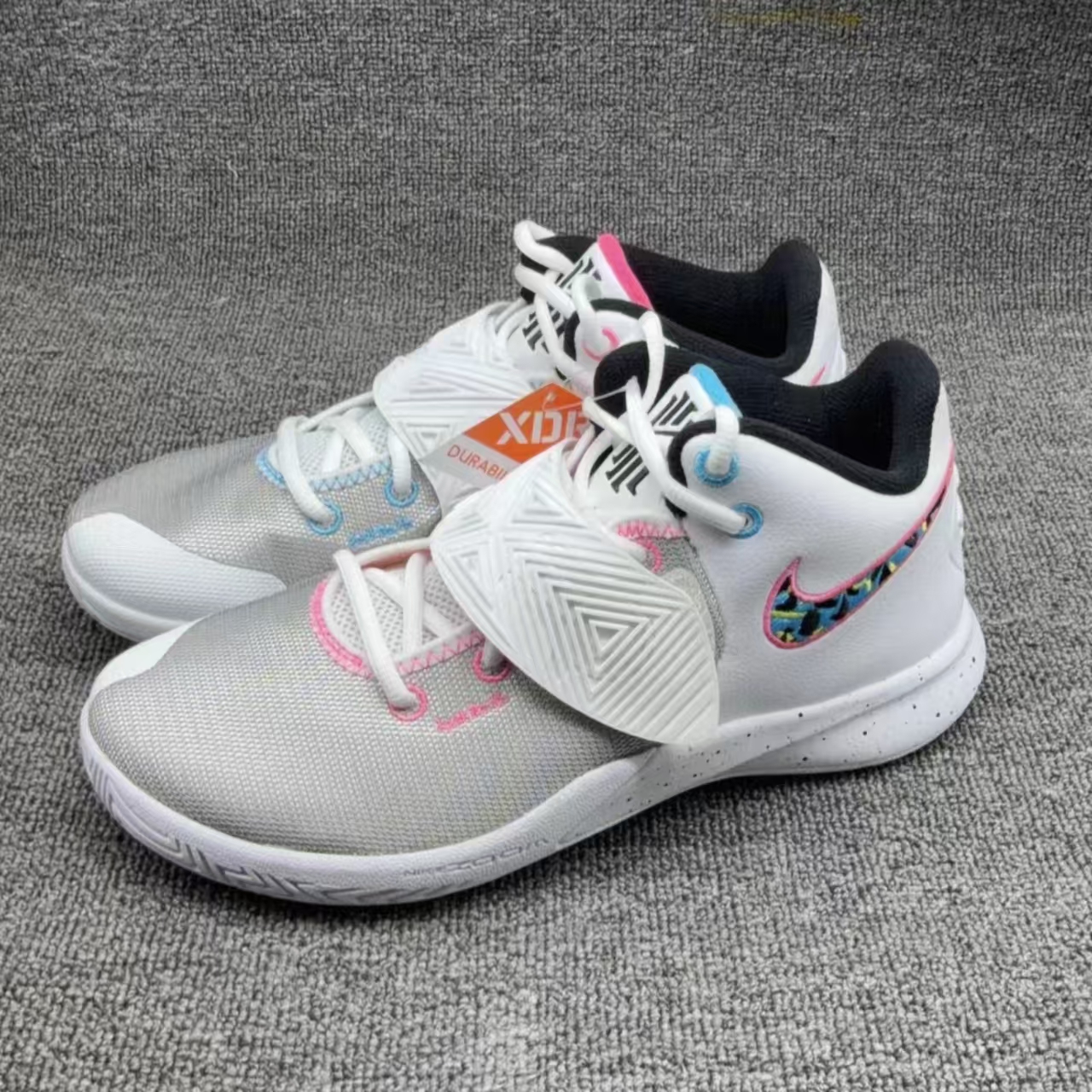 Nike Kyrie Flytrap 3 EP White Grey Multicolor