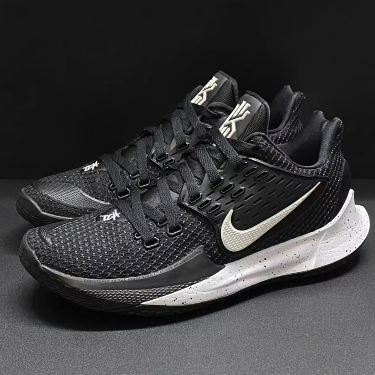 Nike Kyrie Low 2 EP Black White