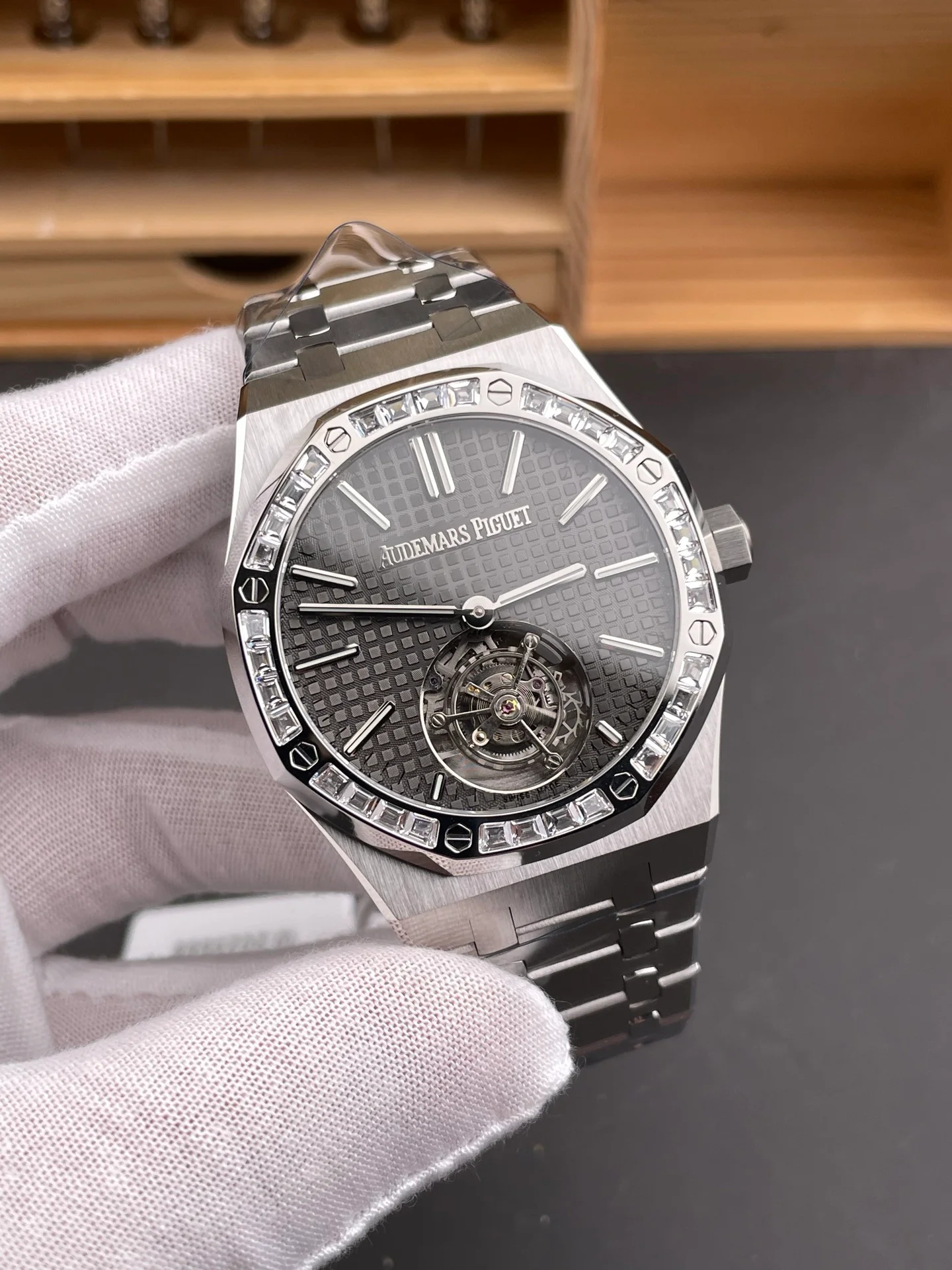Royal Oak 26574 Green Dial Multi-function